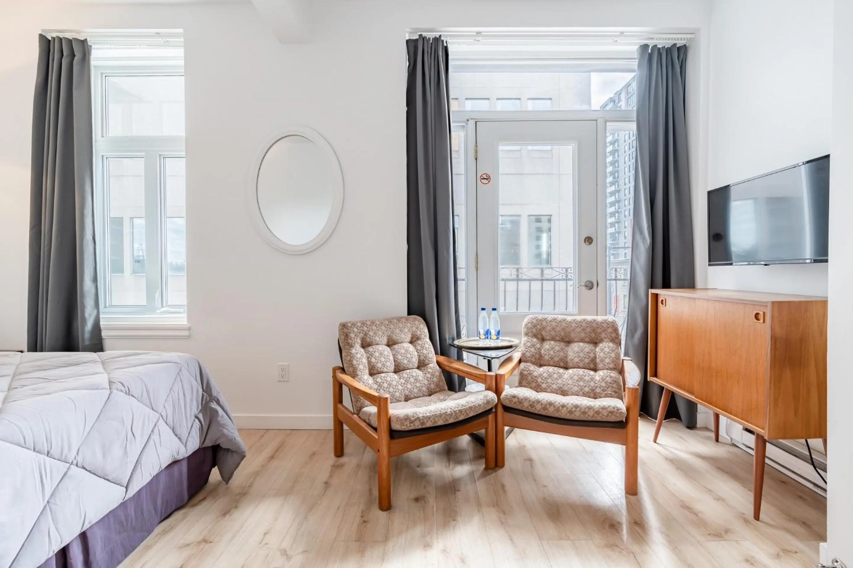 TV and multimedia, Bed in hotel le coach