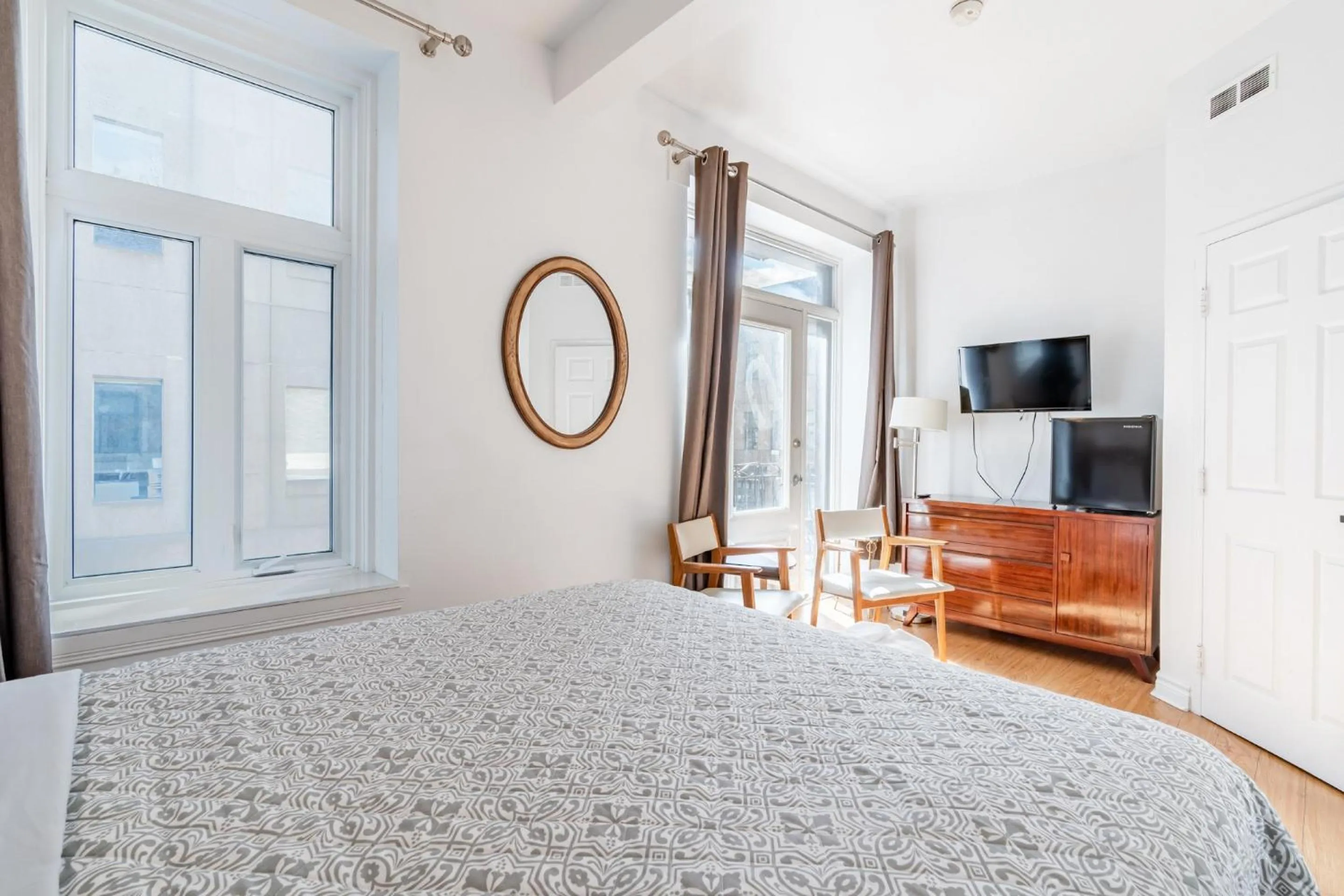 Bed in hotel le coach