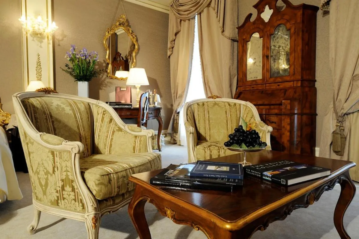 Living room in Ca' Sagredo Hotel