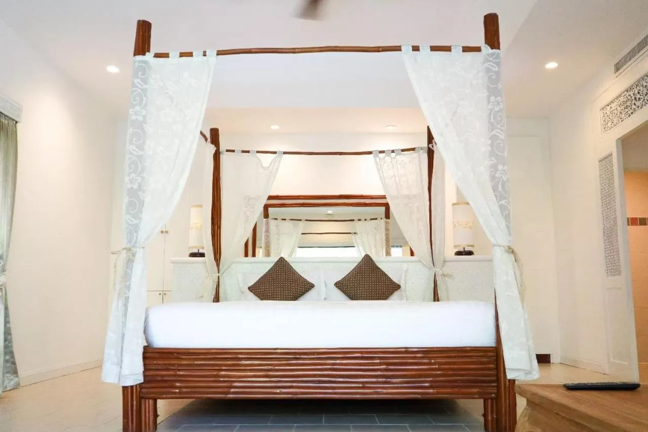 Bed in Villa Raya Resort Private Pool Villas