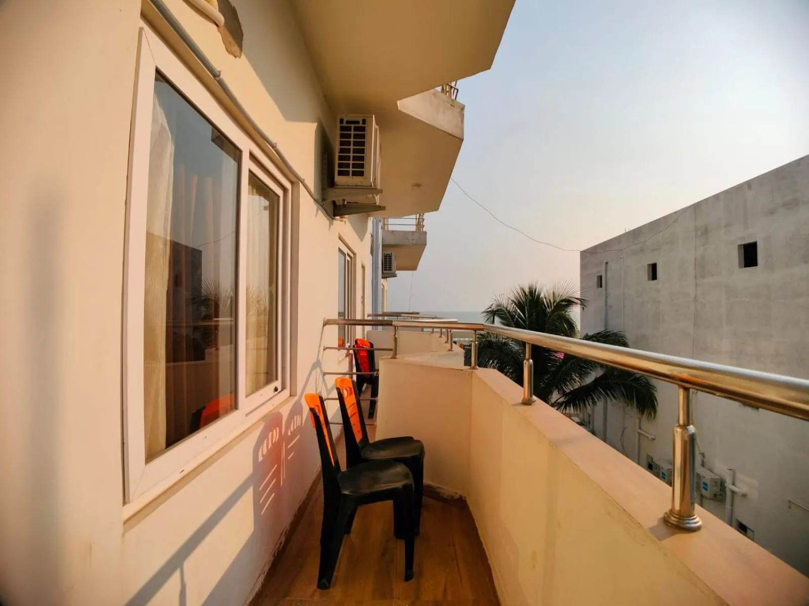 Property building in Hindusthan Inn - On Beach