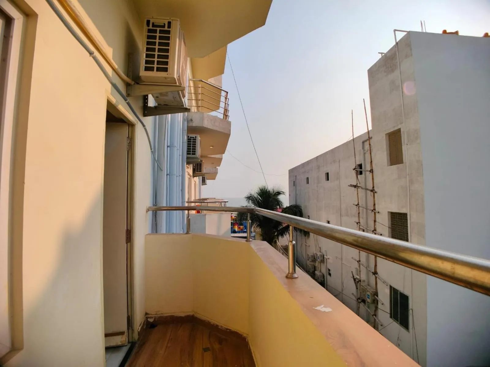 Property building in Hindusthan Inn - On Beach