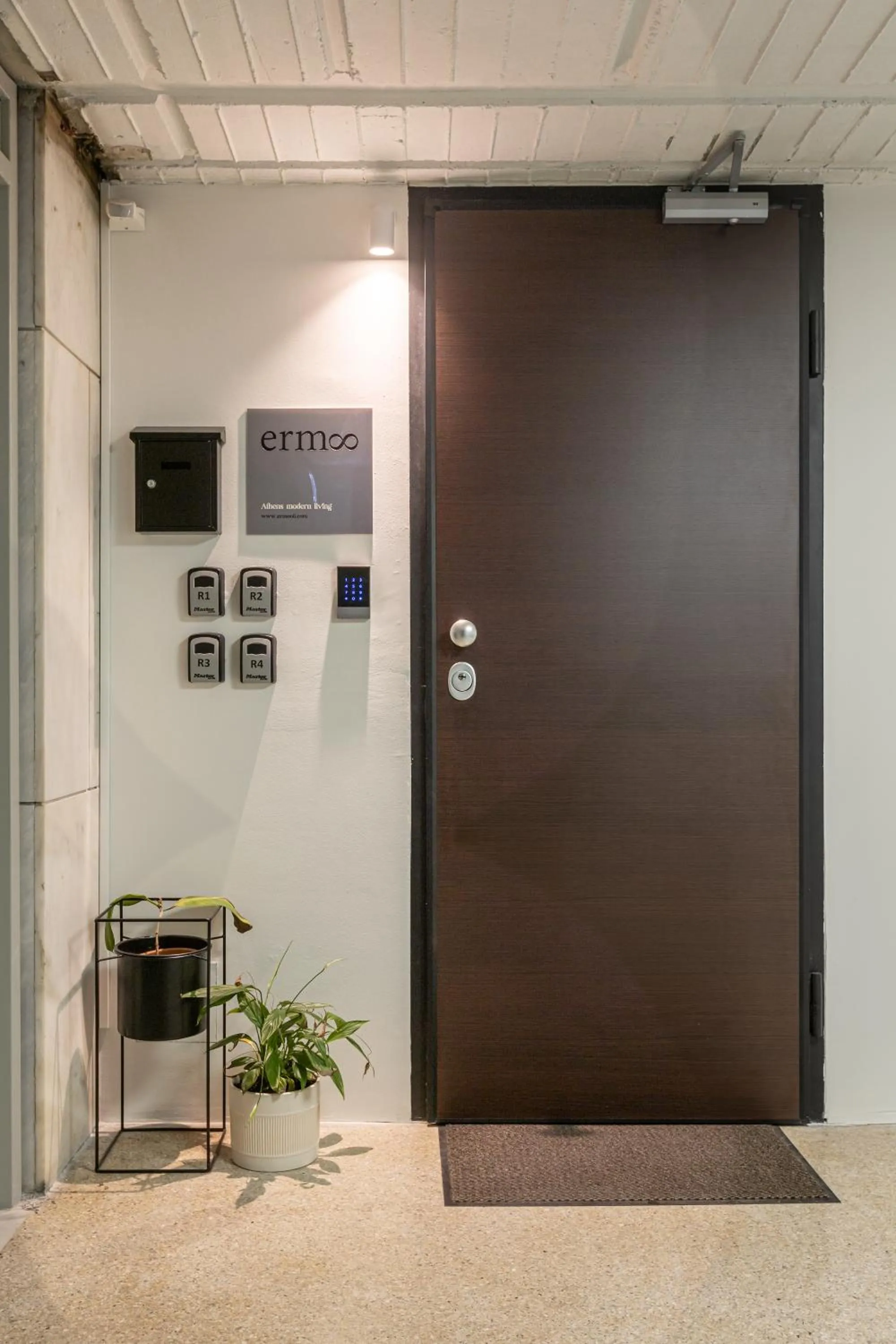 Facade/entrance in Ermoo Athens Modern Living