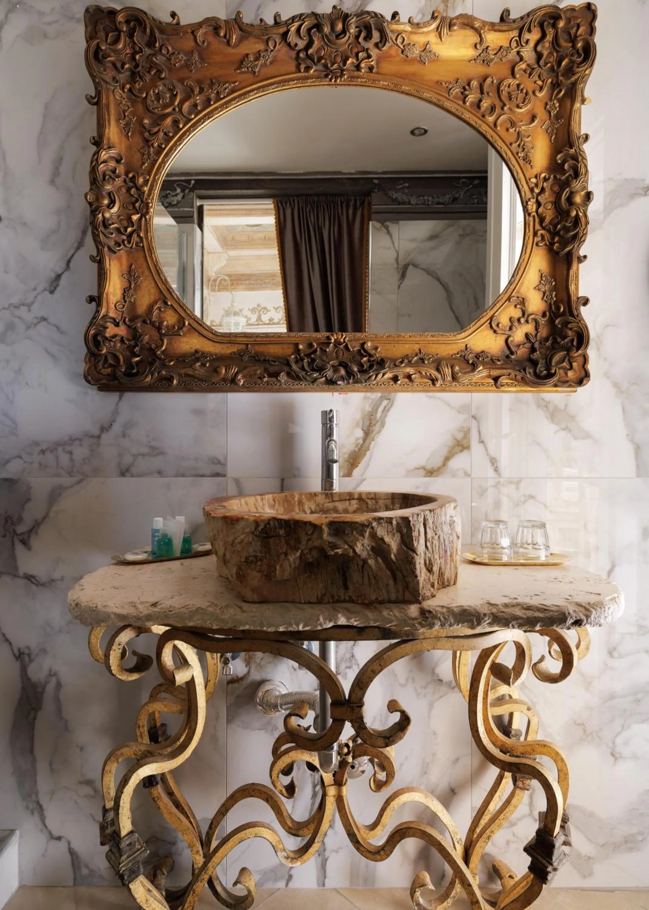 Decorative detail in Romanico Palace Luxury Hotel & SPA