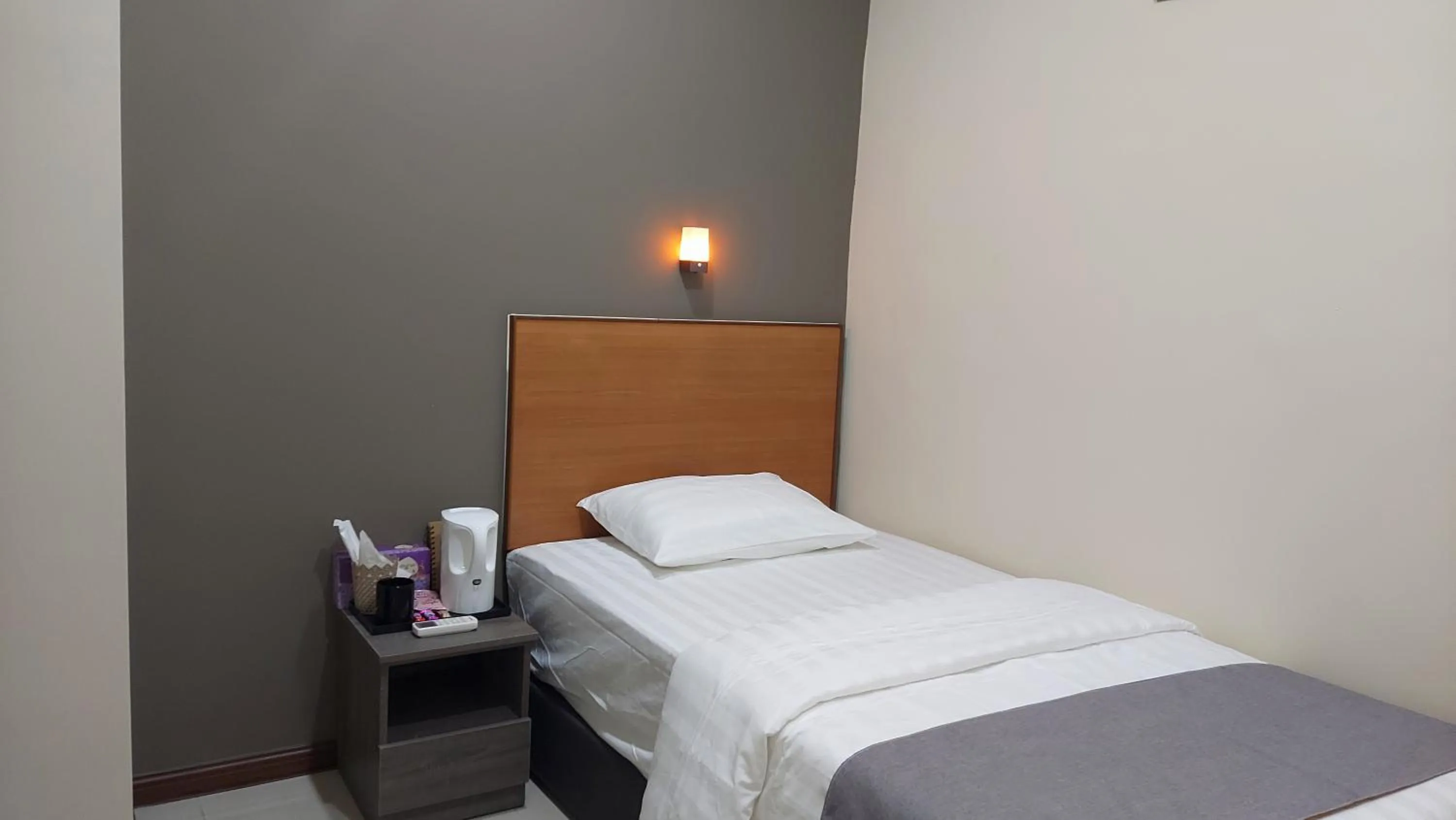 Bed in Hotel Maritime