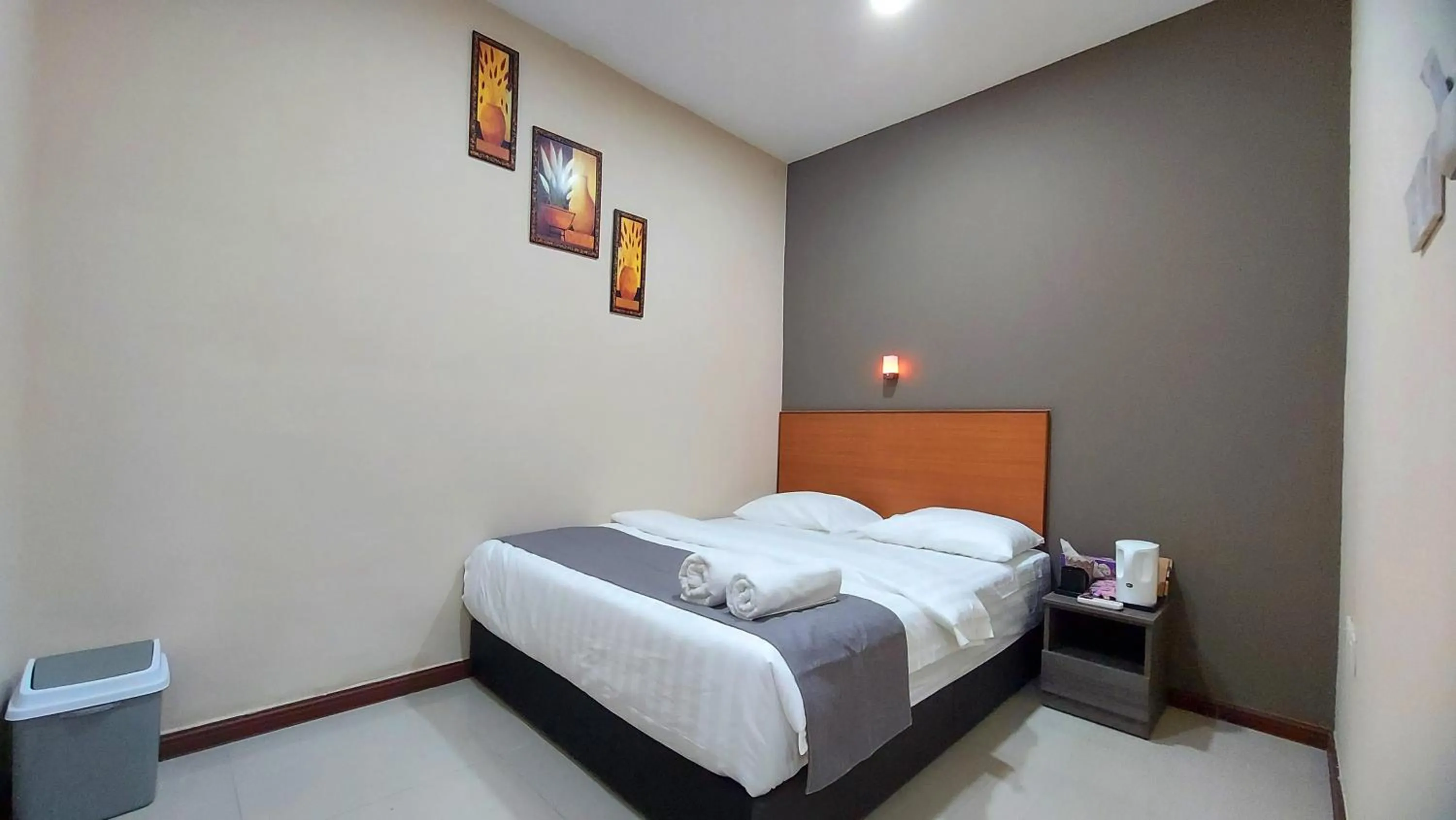 Bed in Hotel Maritime