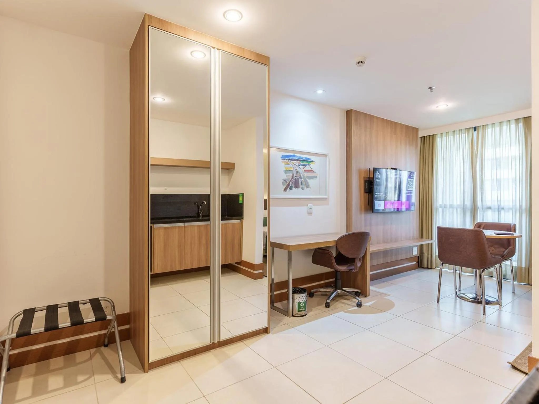 wardrobe in Athos Bulcão Hplus Executive