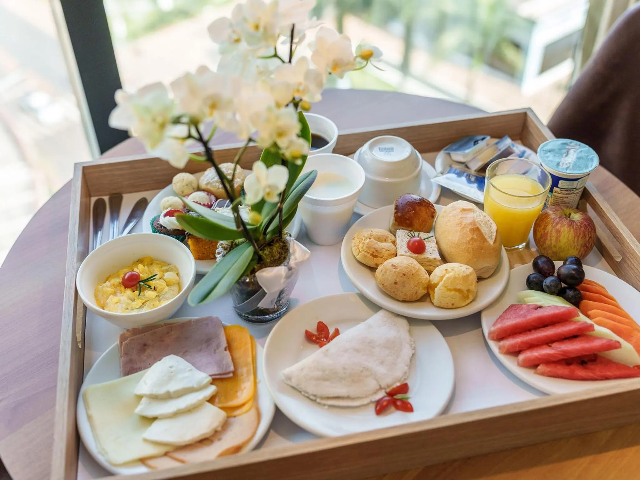 Breakfast in Athos Bulcão Hplus Executive