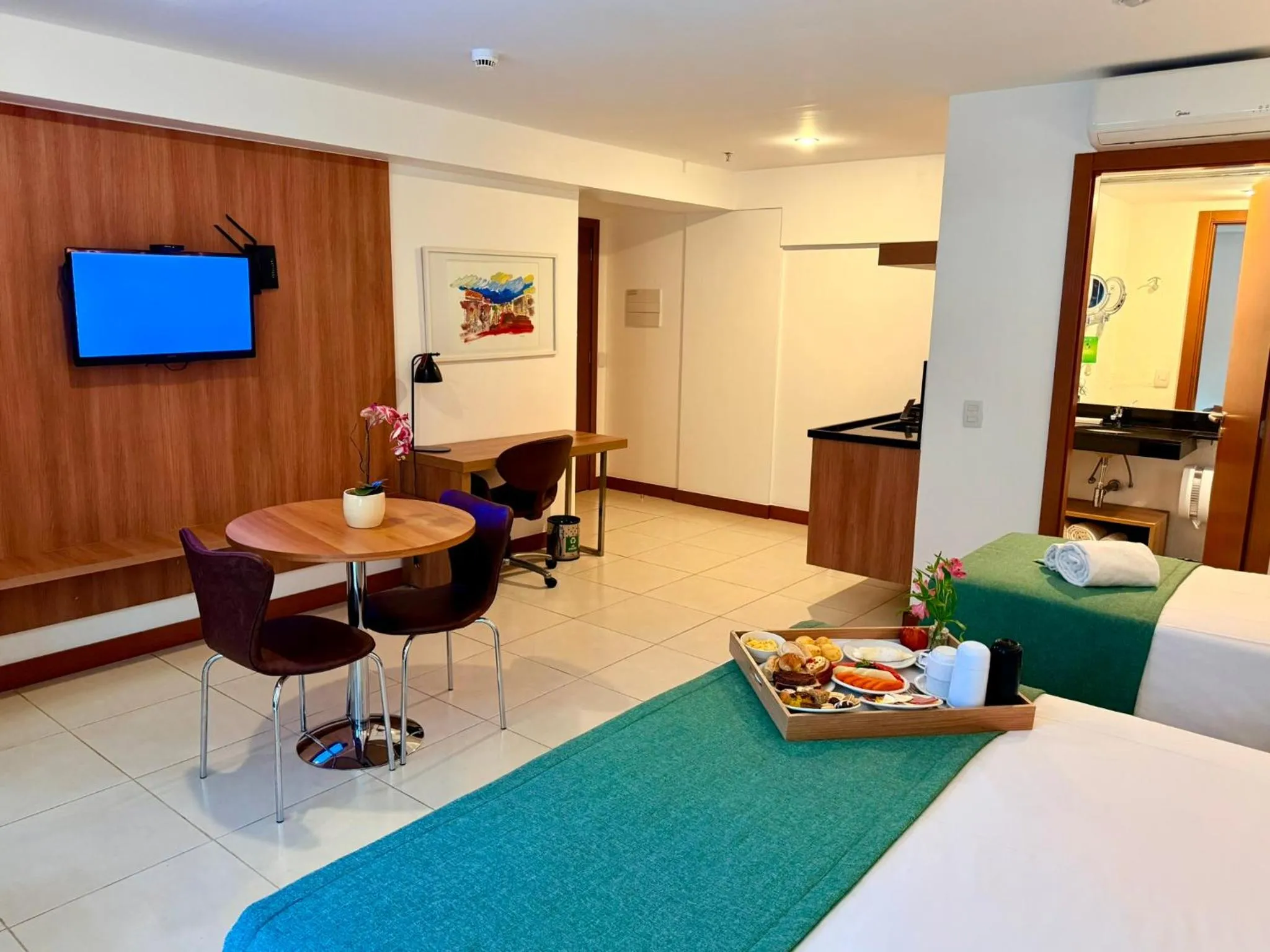 Bed in Athos Bulcão Hplus Executive