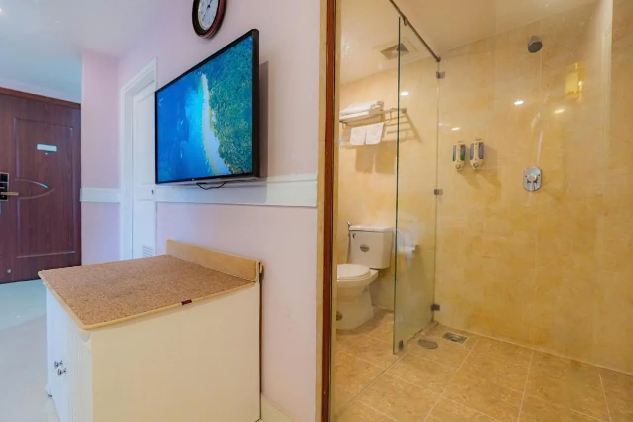 Fortune 1127 - Central Hotel