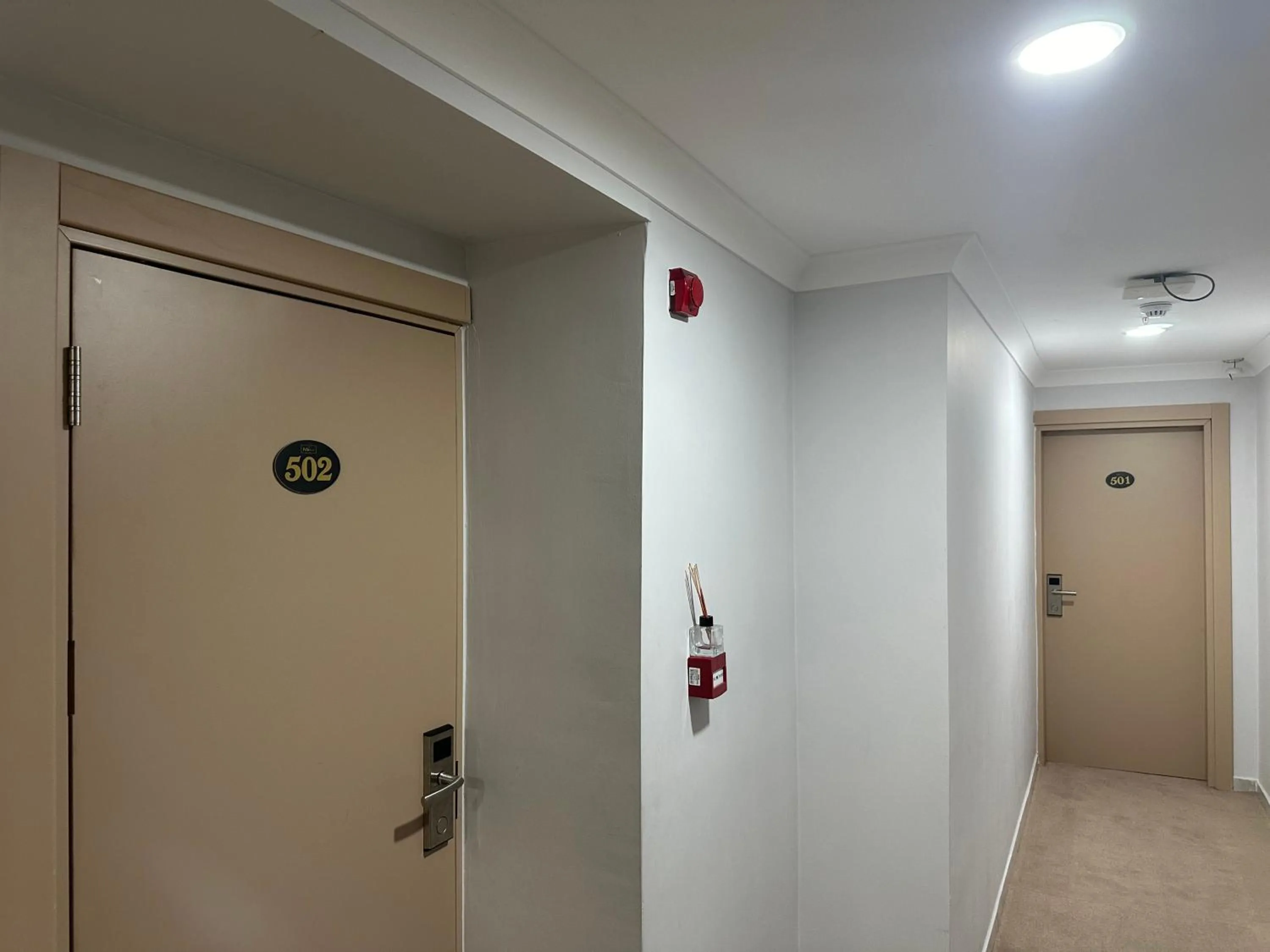 wardrobe in Pelit Park Hotel