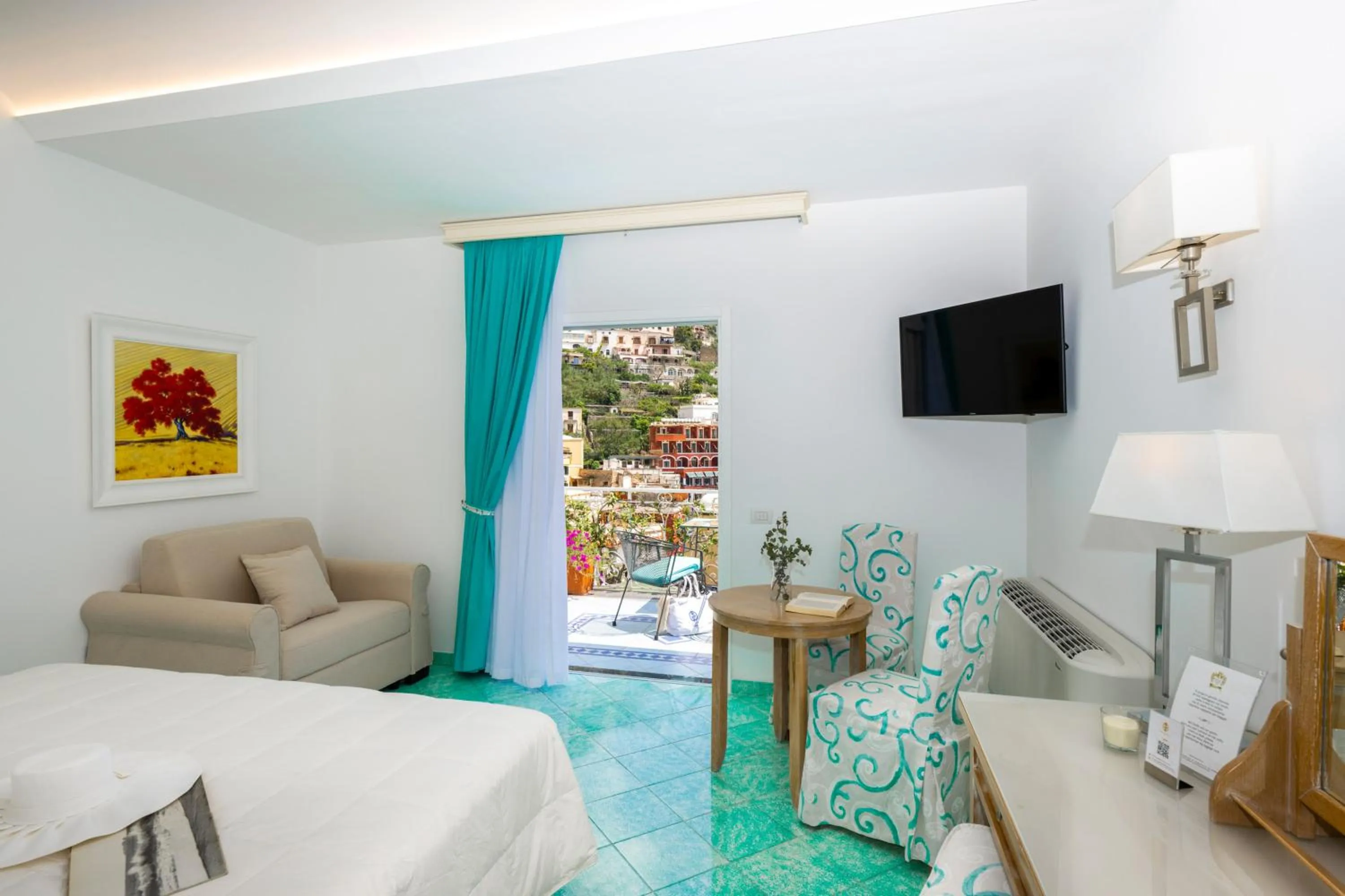 TV and multimedia in Hotel Royal Prisco