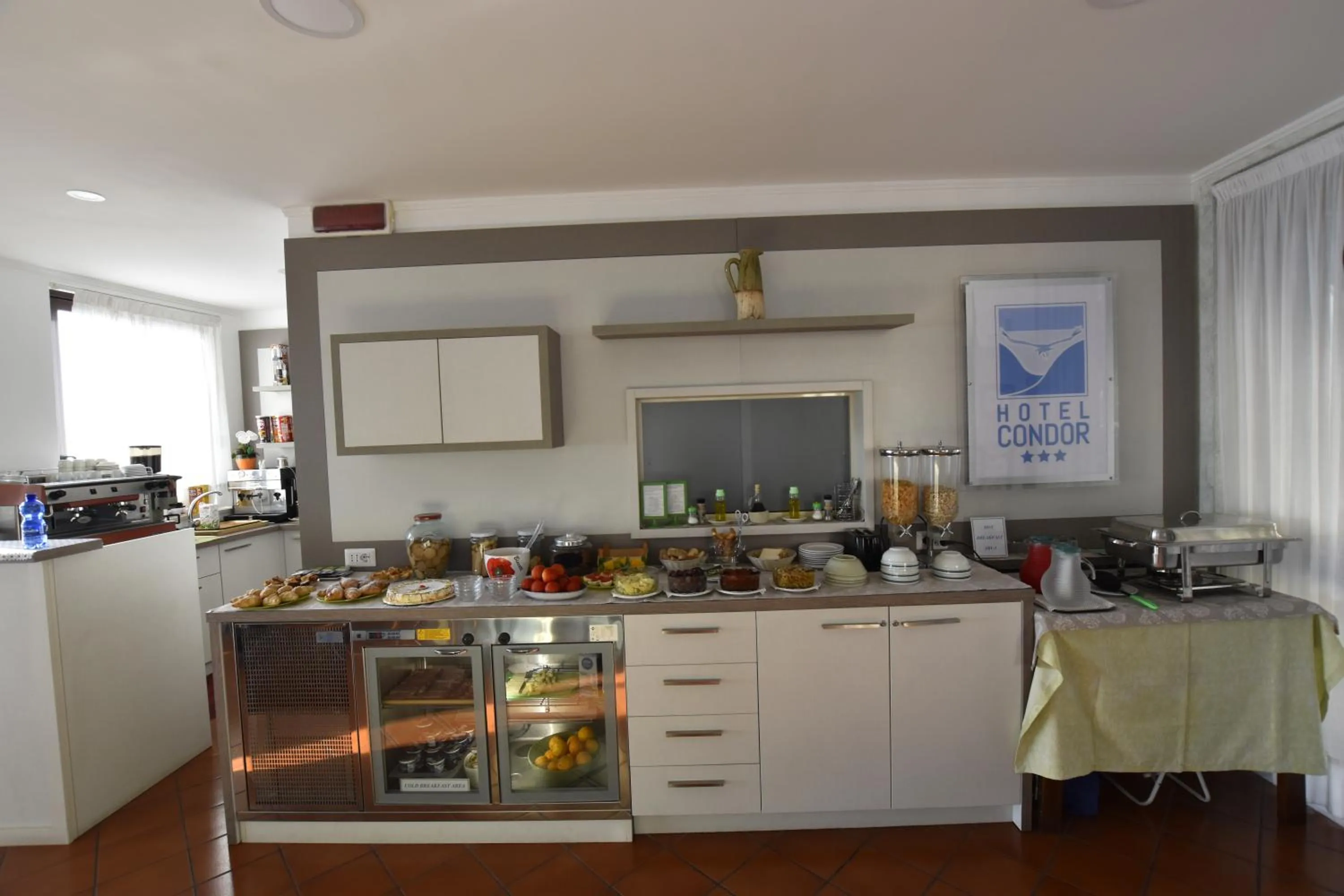 Breakfast in Hotel Condor