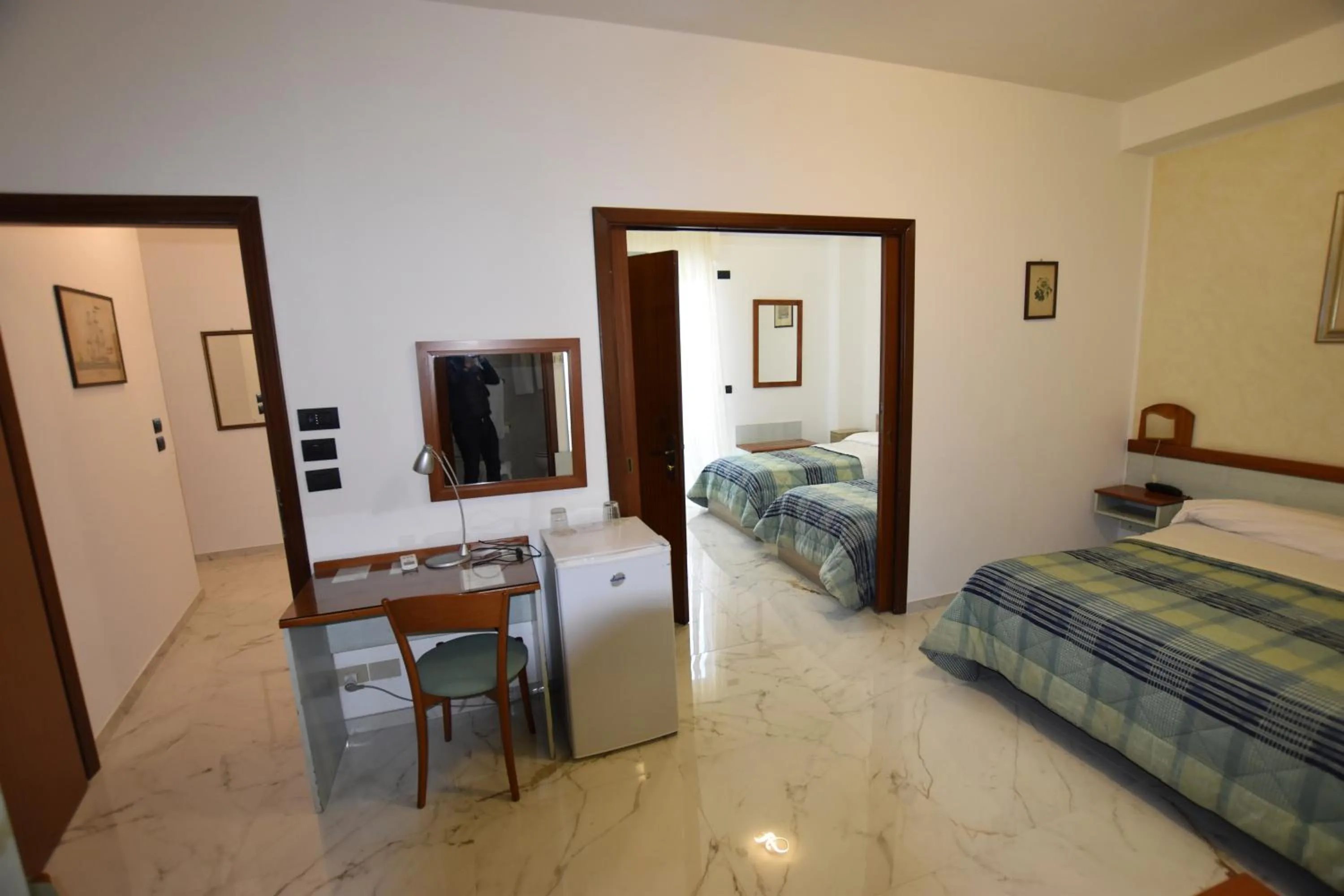 Photo of the whole room, Bed in Hotel Condor