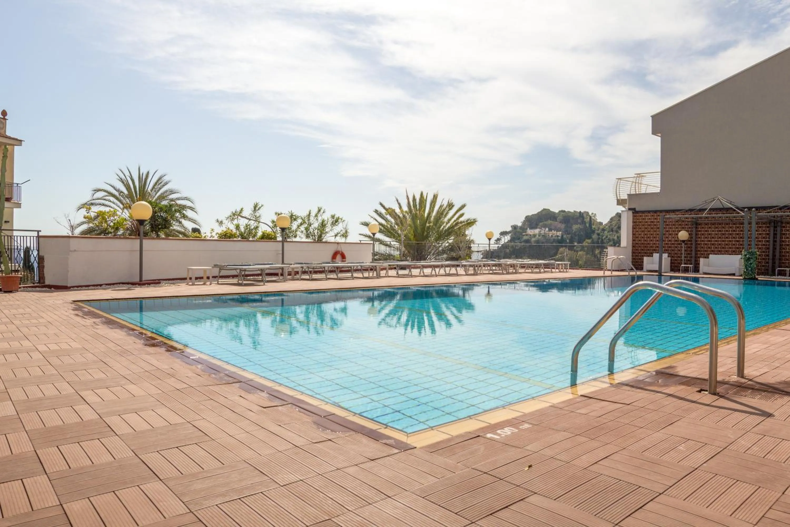 Swimming pool in Hotel Villa Esperia