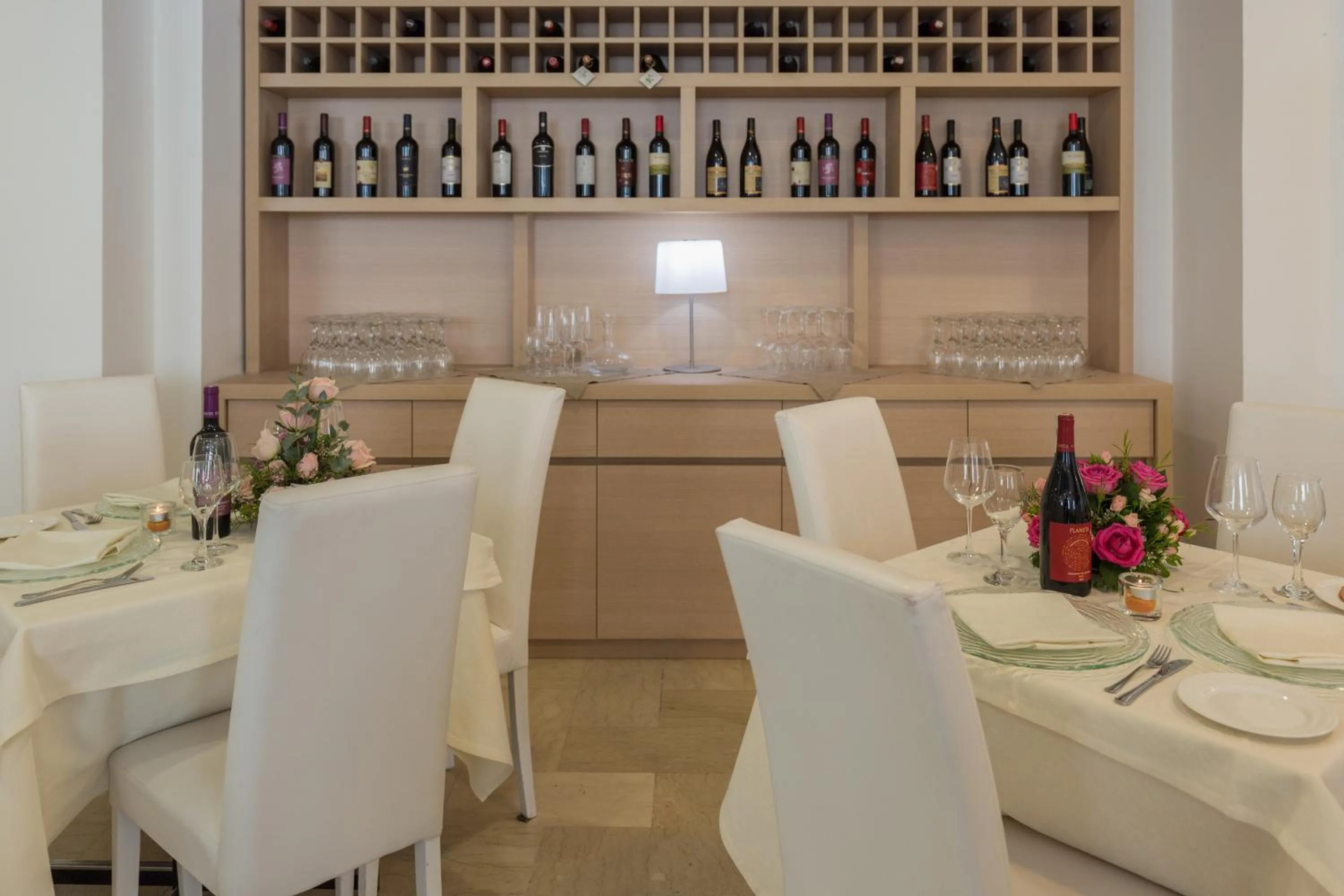 Restaurant/places to eat in Hotel Villa Esperia