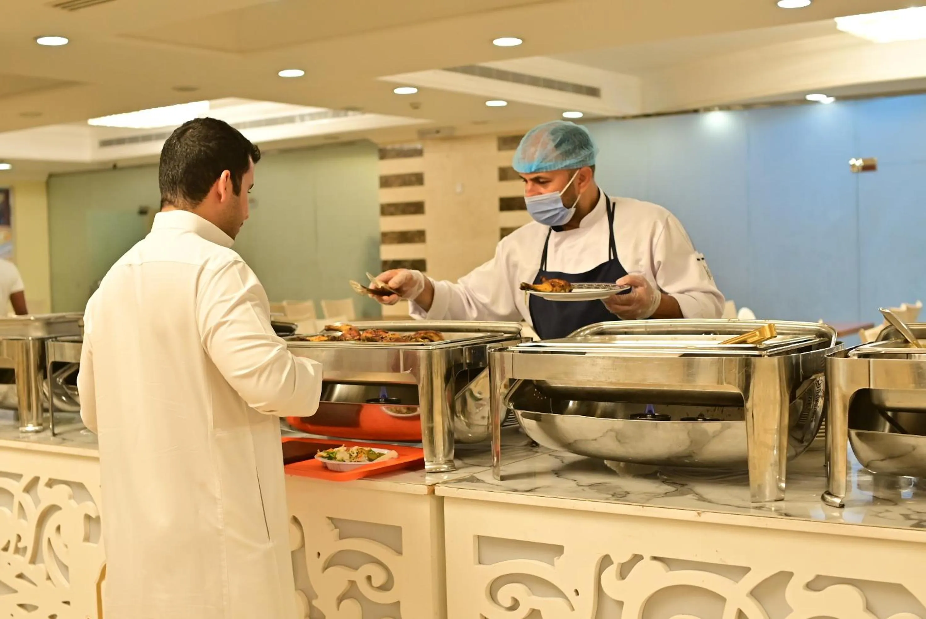Restaurant/places to eat in Abraj Al Tayseer Tuwa Hotel
