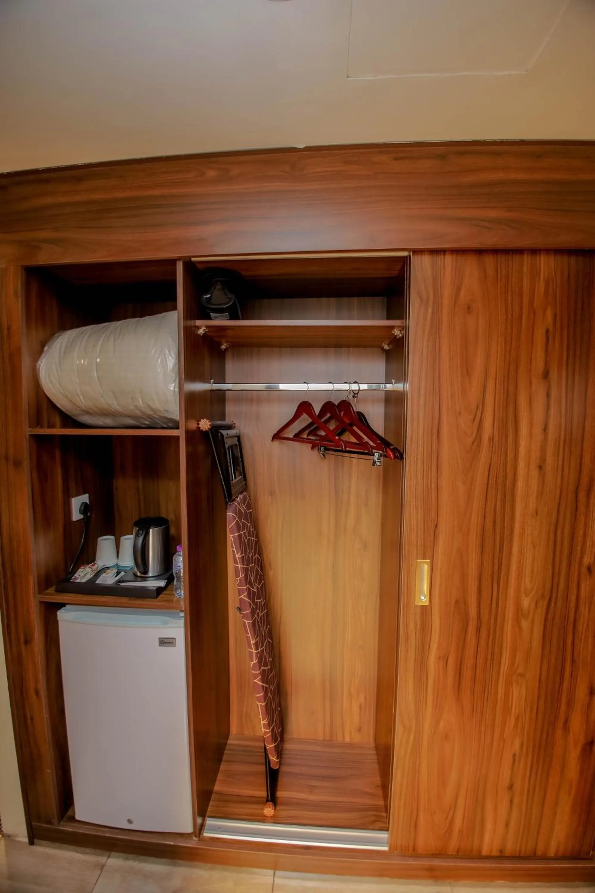 Coffee/tea facilities in Abraj Al Tayseer Tuwa Hotel