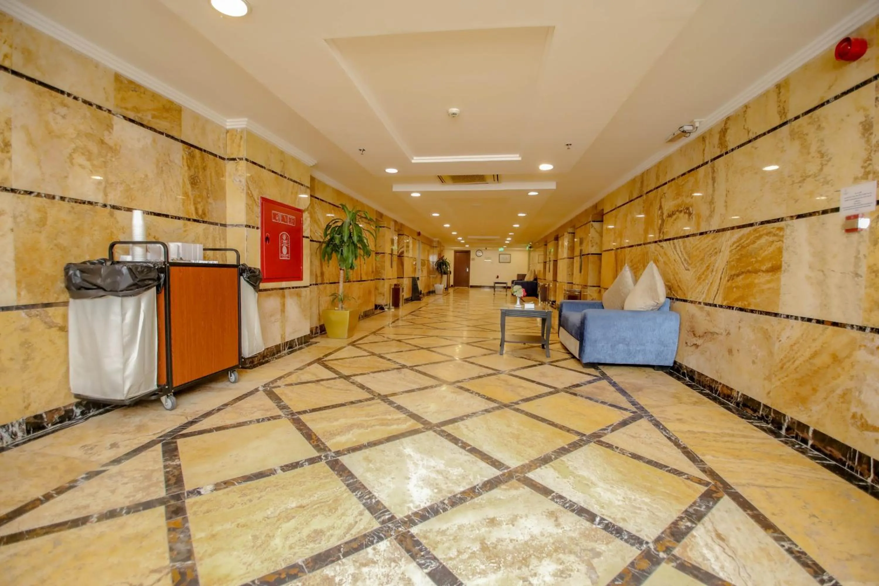 Lounge or bar in Abraj Al Tayseer Tuwa Hotel