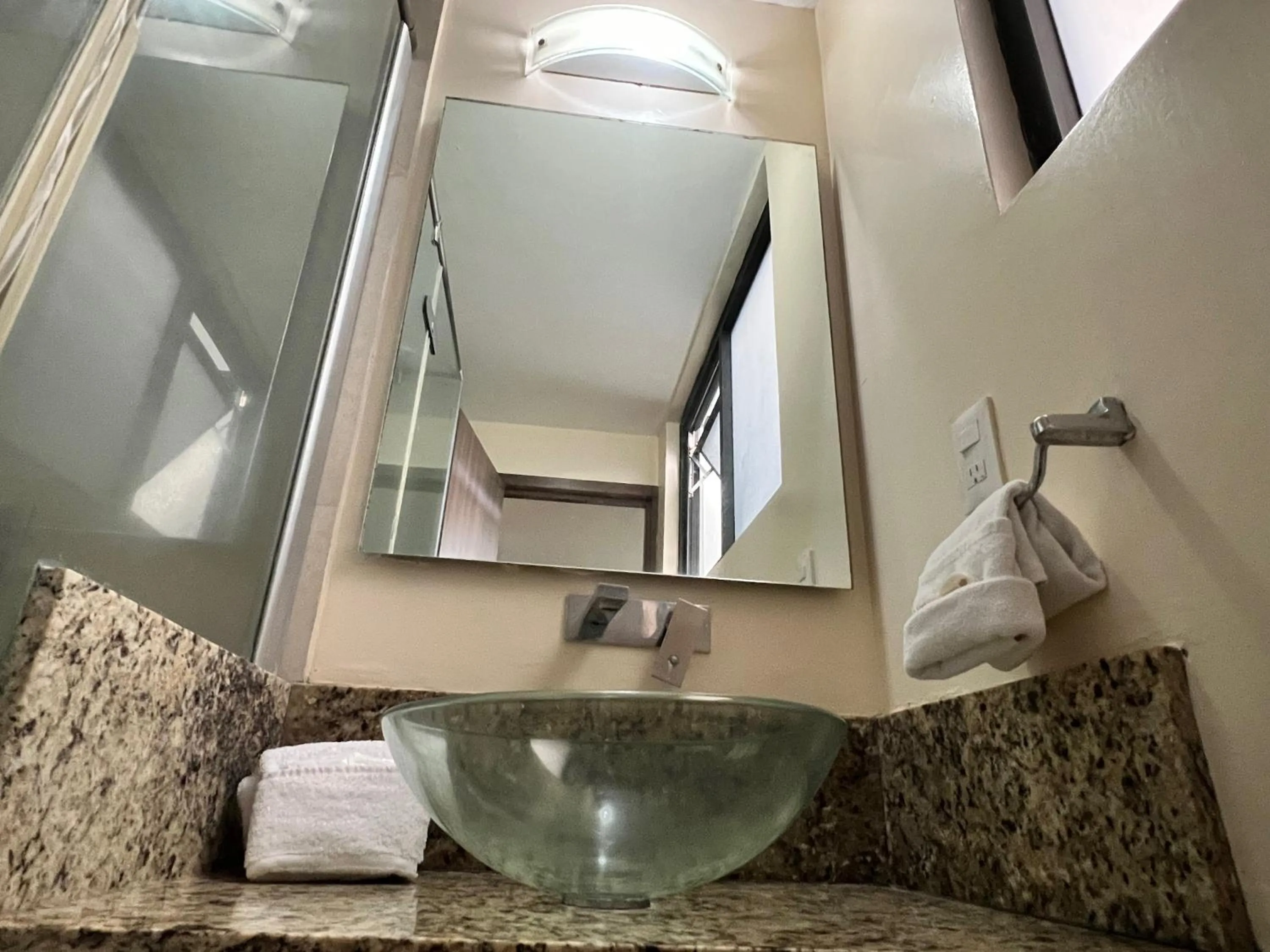 Bathroom in Hotel Castropol