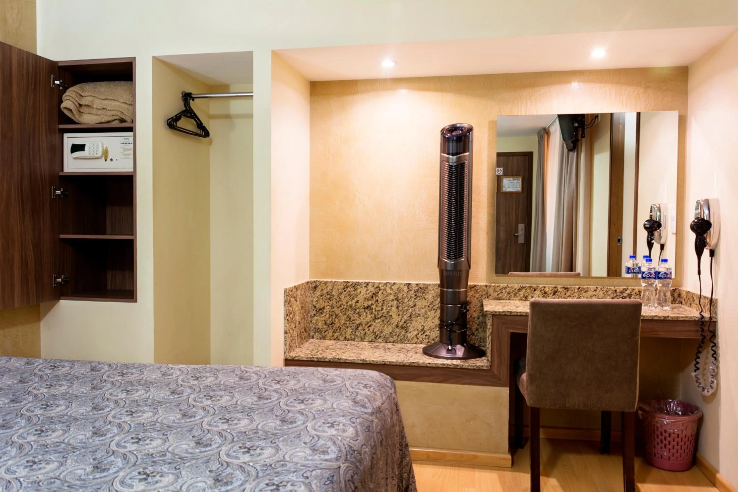 Other, Bed in Hotel Castropol