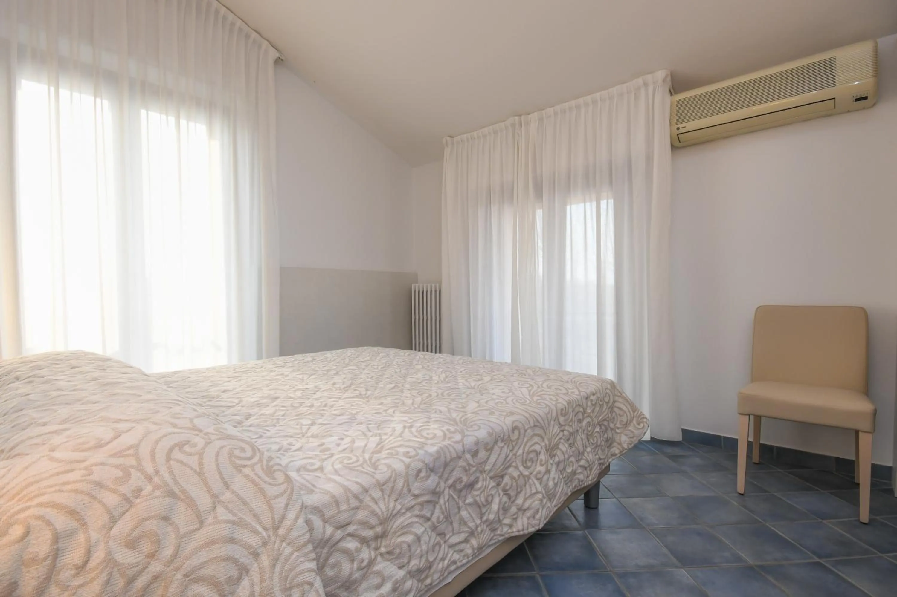 Bedroom, Bed in Hotel Riel