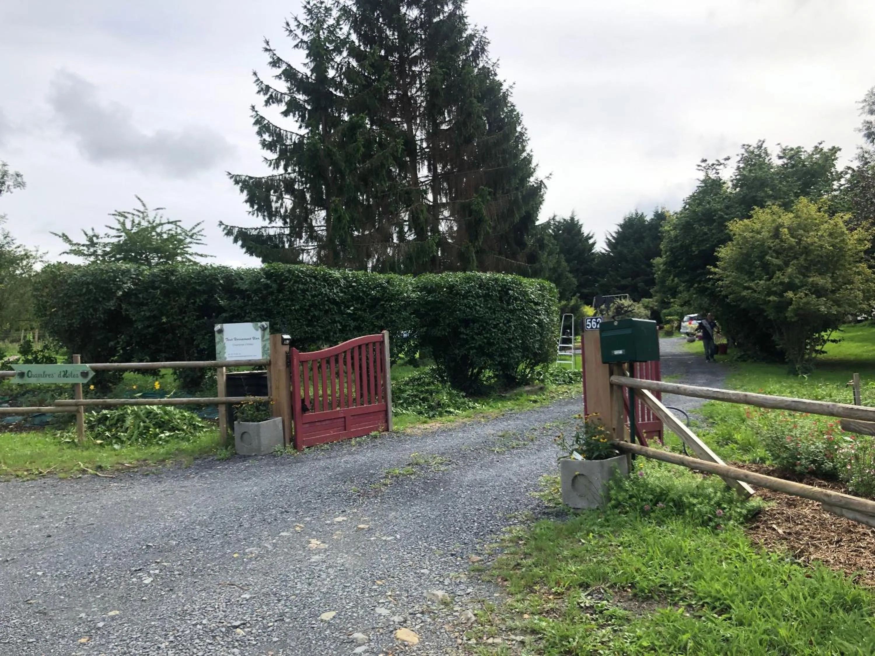 Facade/entrance in Grande Chambre Familiale JAUNE Tout Bonnement Bien