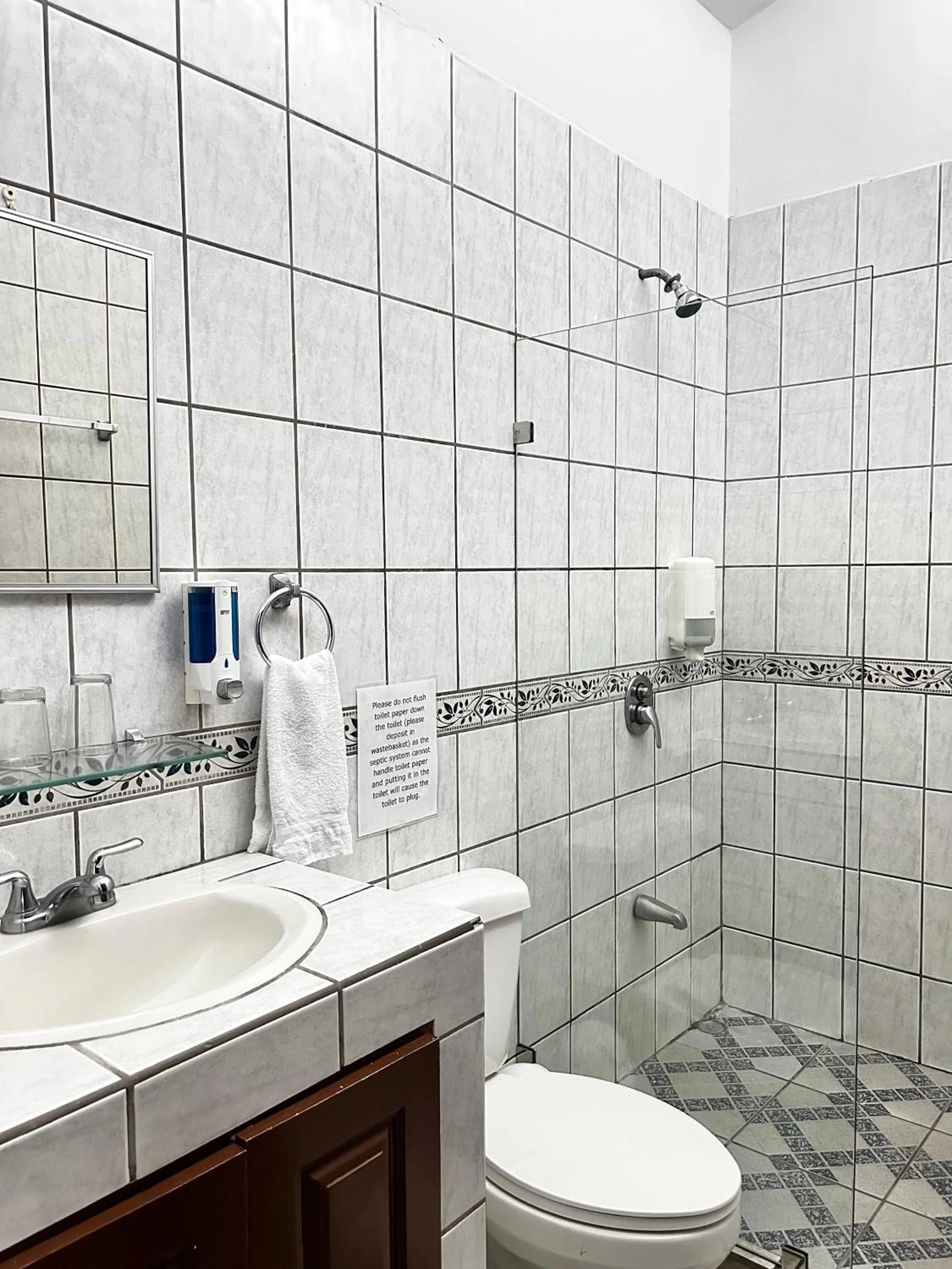 Bathroom in Hotel Arenal Rabfer