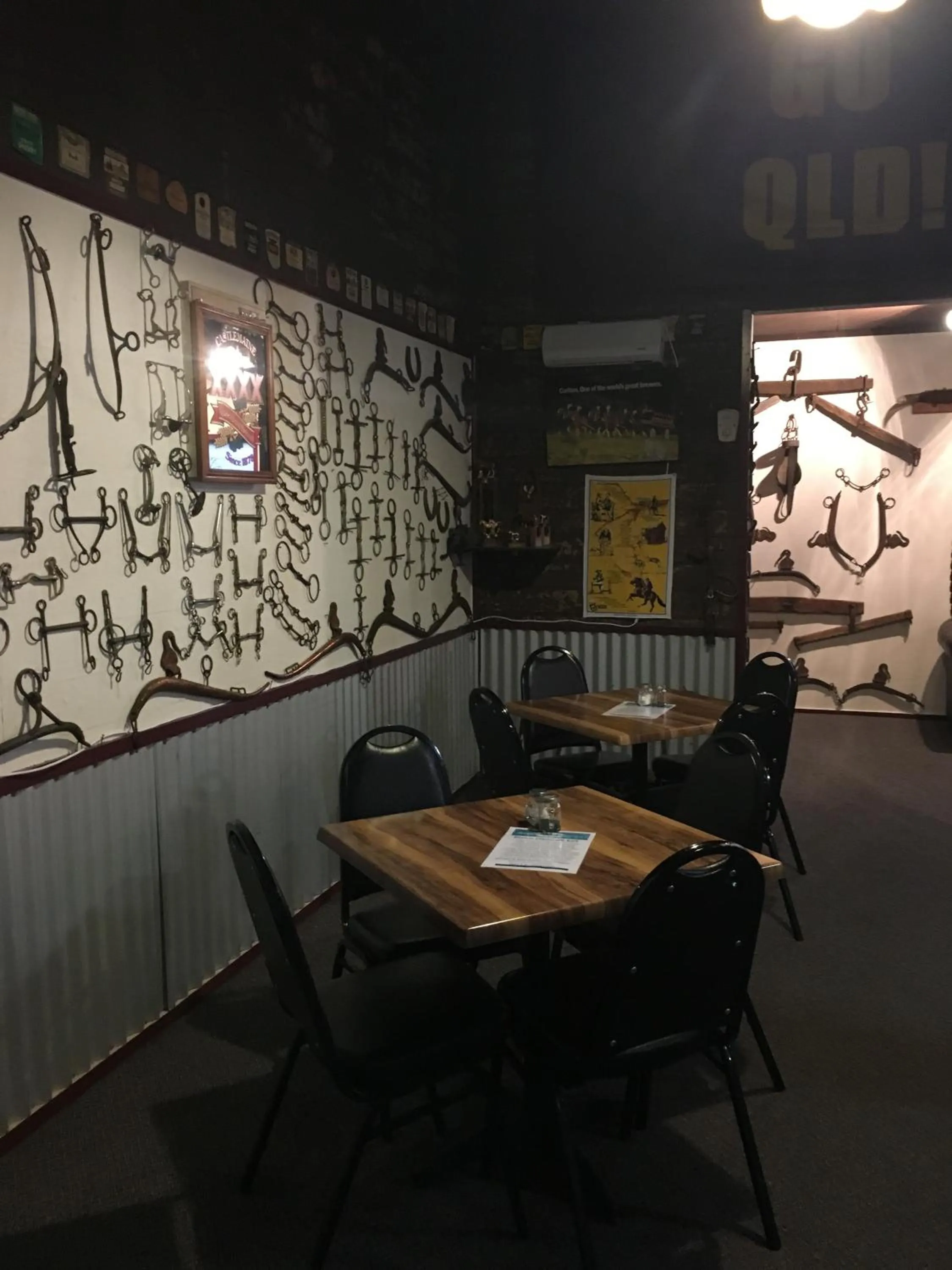 Lounge or bar in Monto Colonial Motor Inn