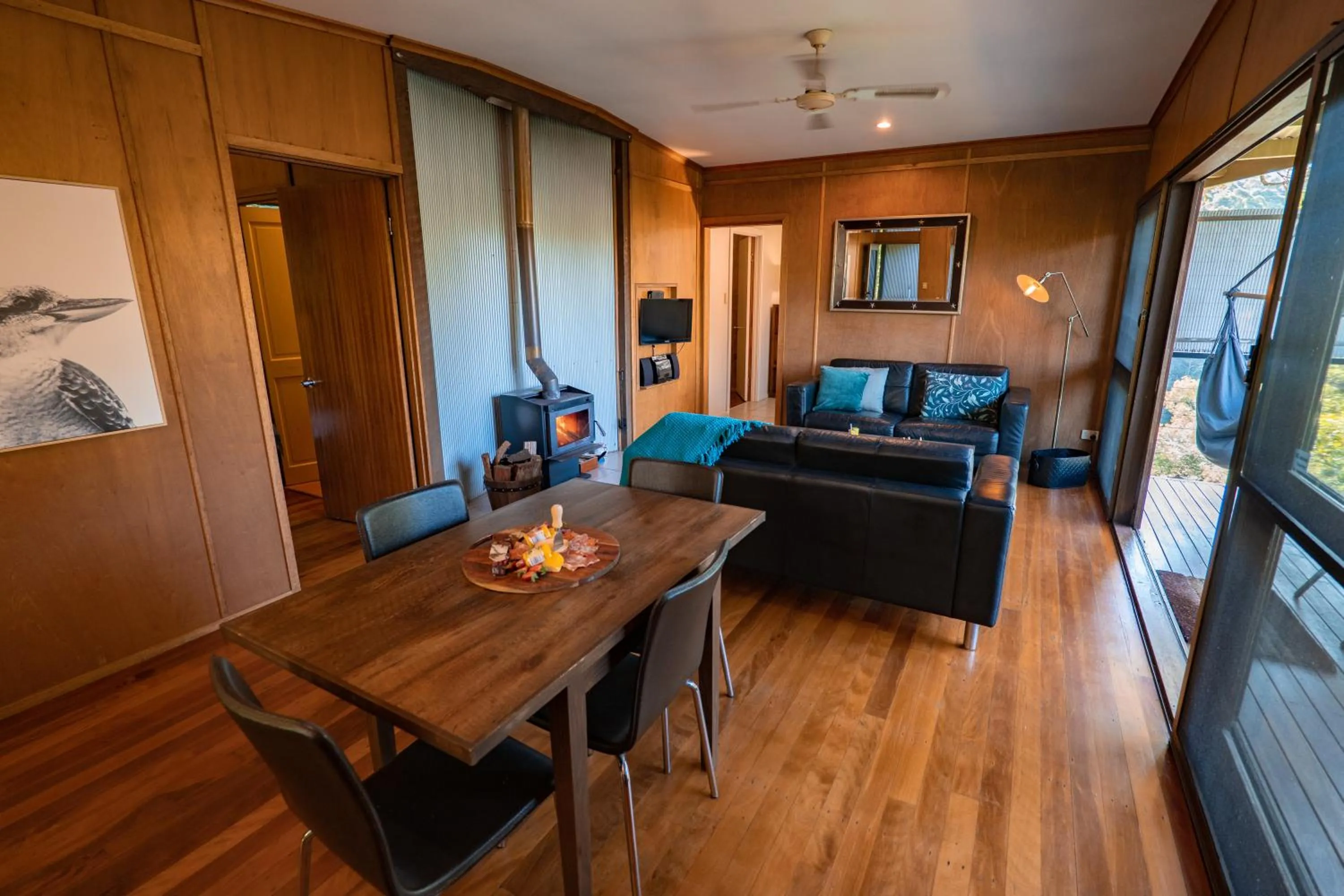 Living room in Whispering Valley Cottage Retreat
