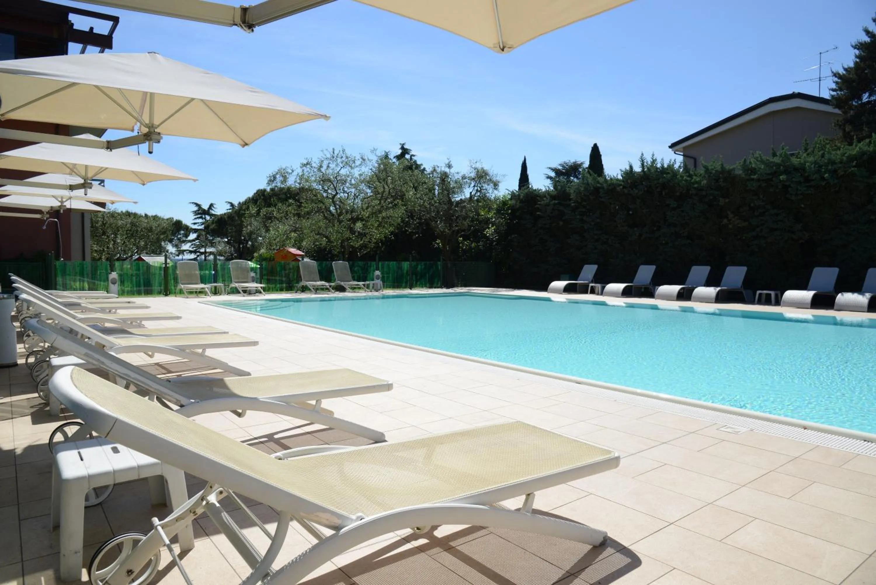 Swimming pool in Hotel Oliveto