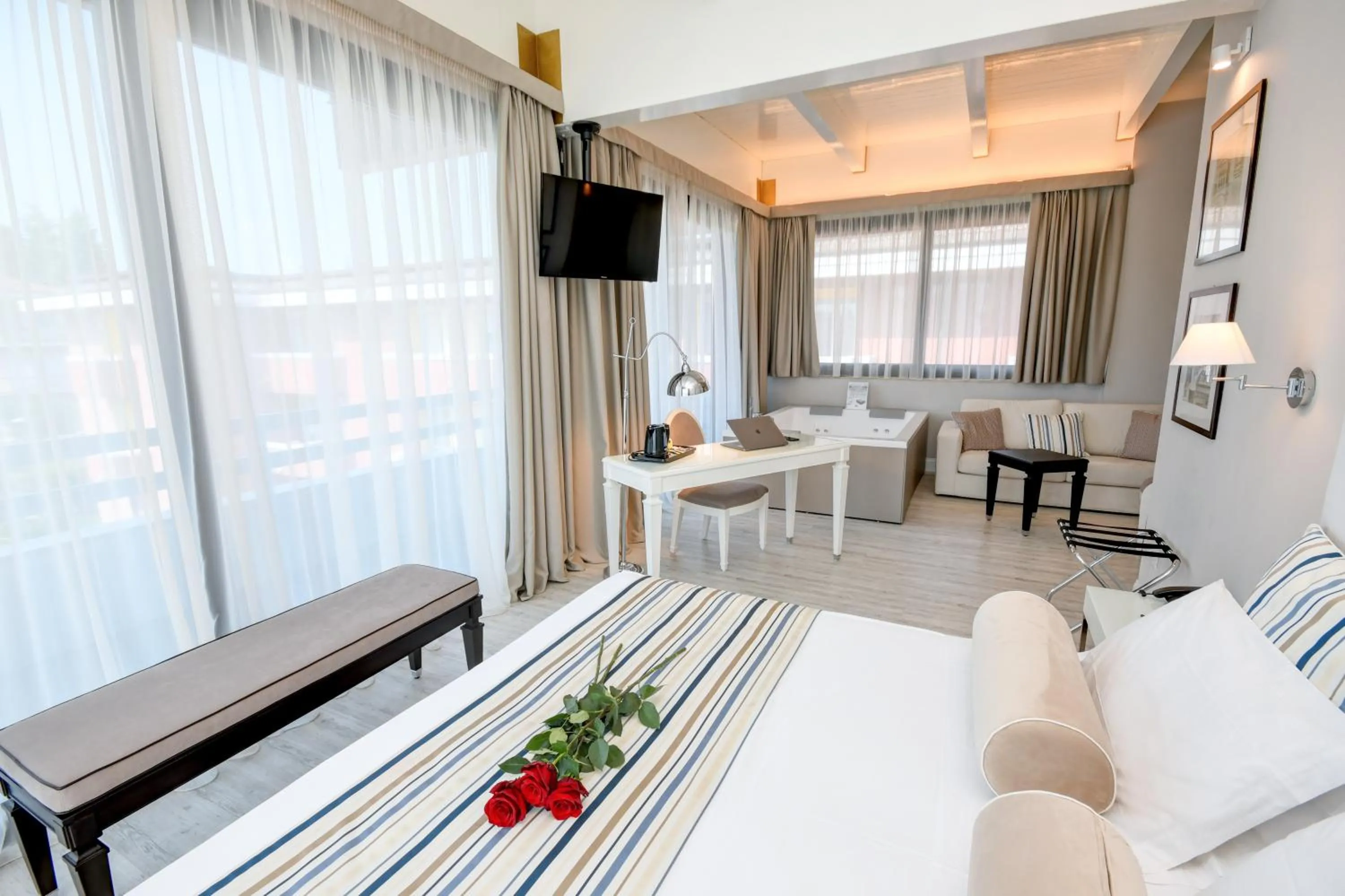 Bedroom, Bed in Hotel Oliveto