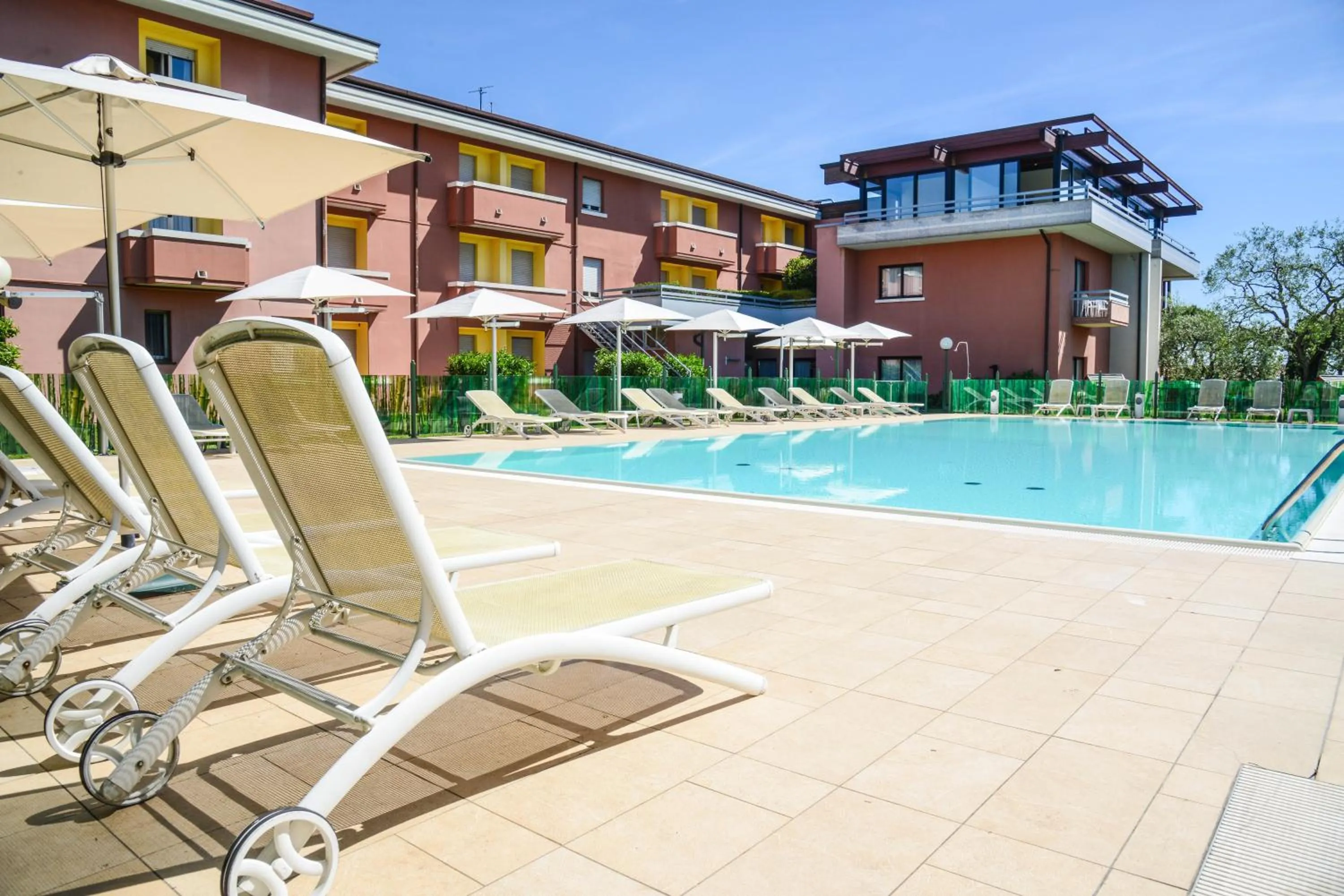 Swimming pool in Hotel Oliveto