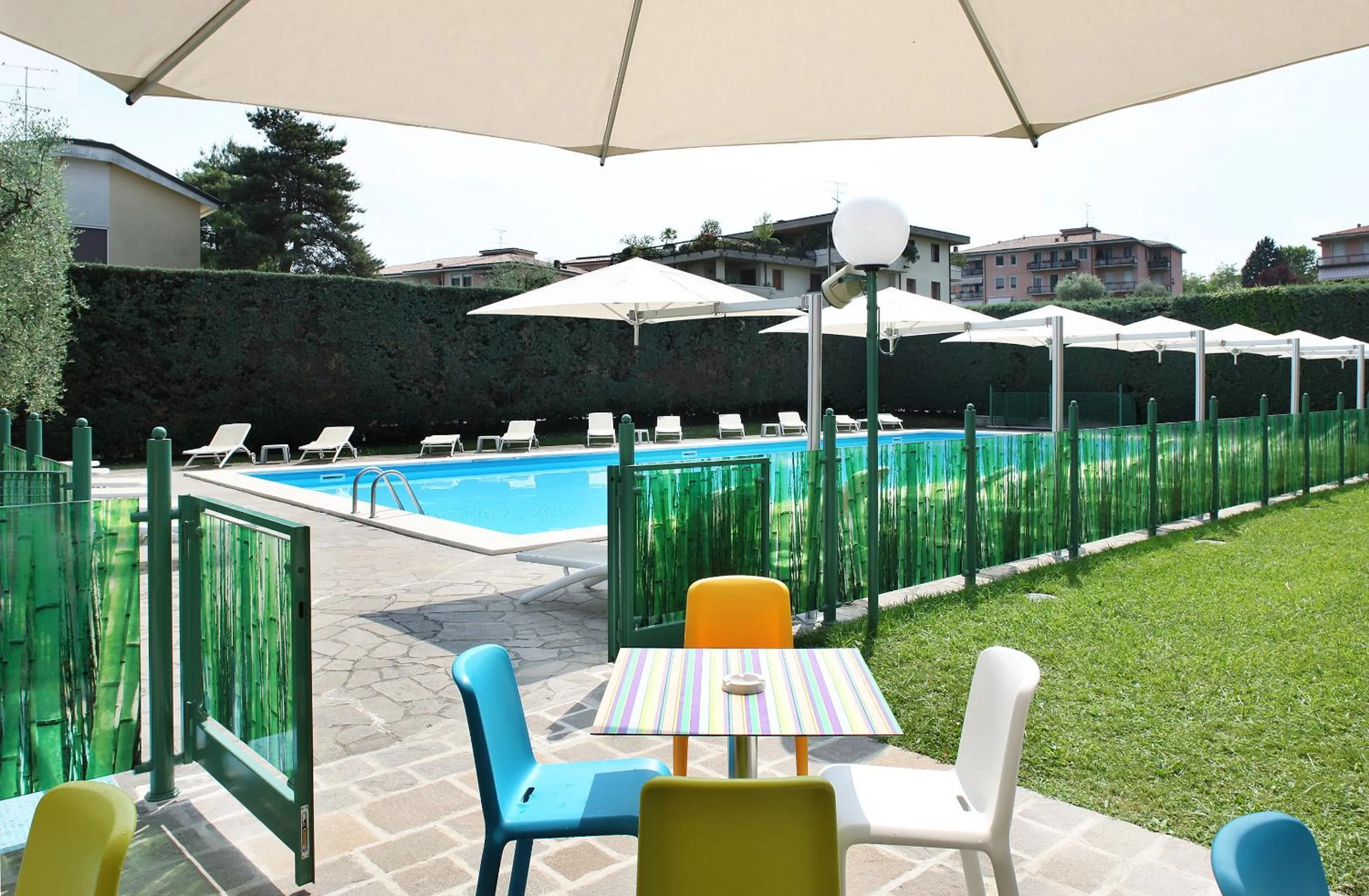 Swimming pool in Hotel Oliveto