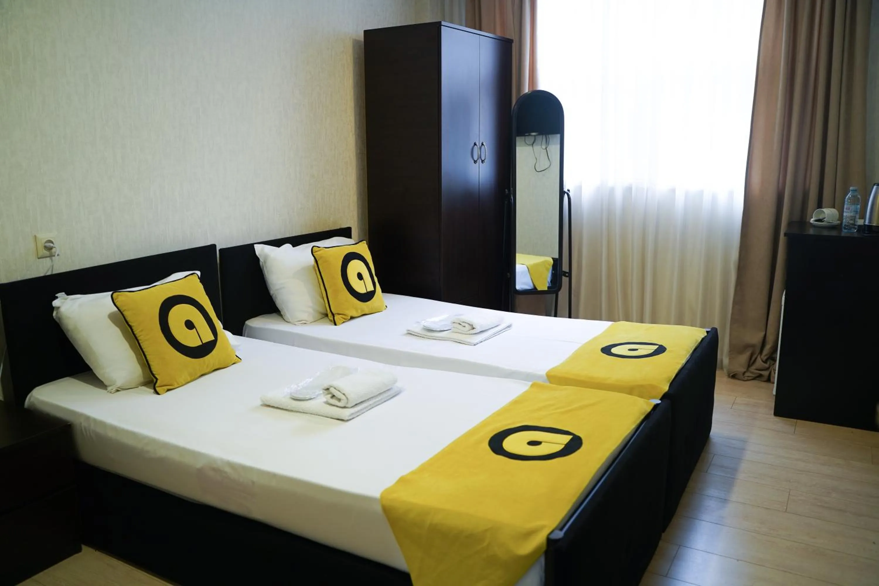 Photo of the whole room in Hotel Aira Plaza