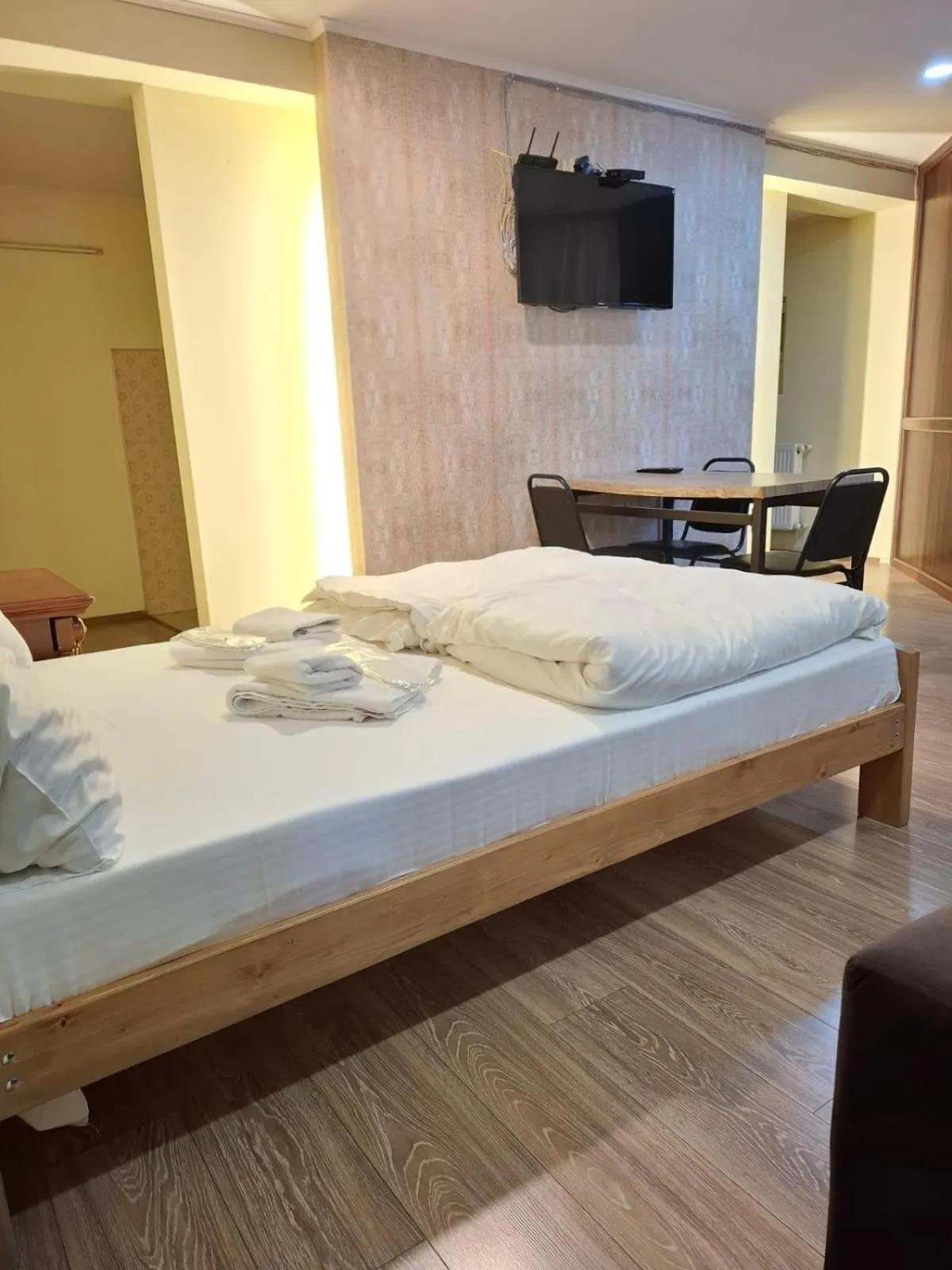 Bed in Hotel Aira Plaza