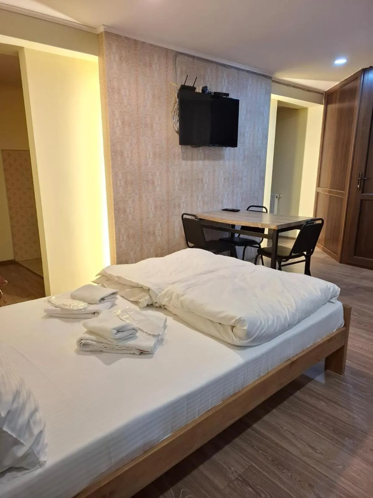 Bed in Hotel Aira Plaza