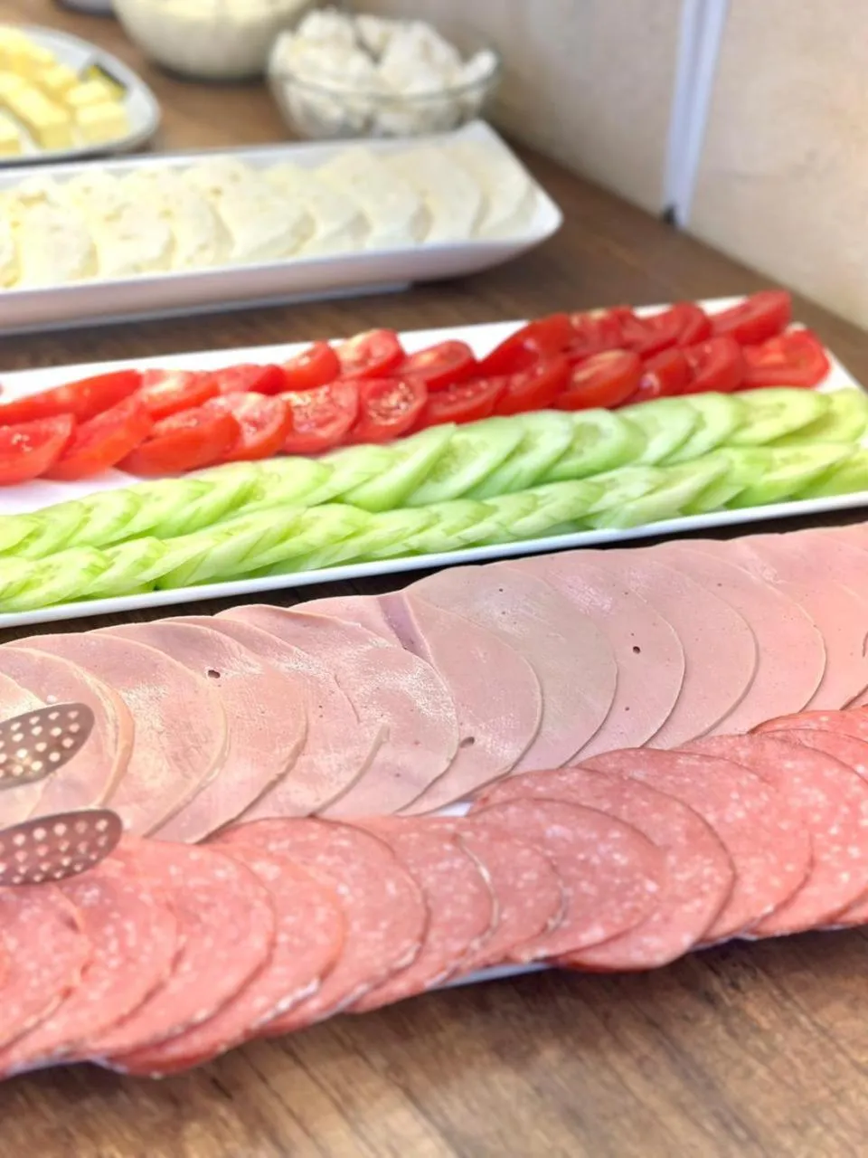 Food and drinks in Hotel Aira Plaza