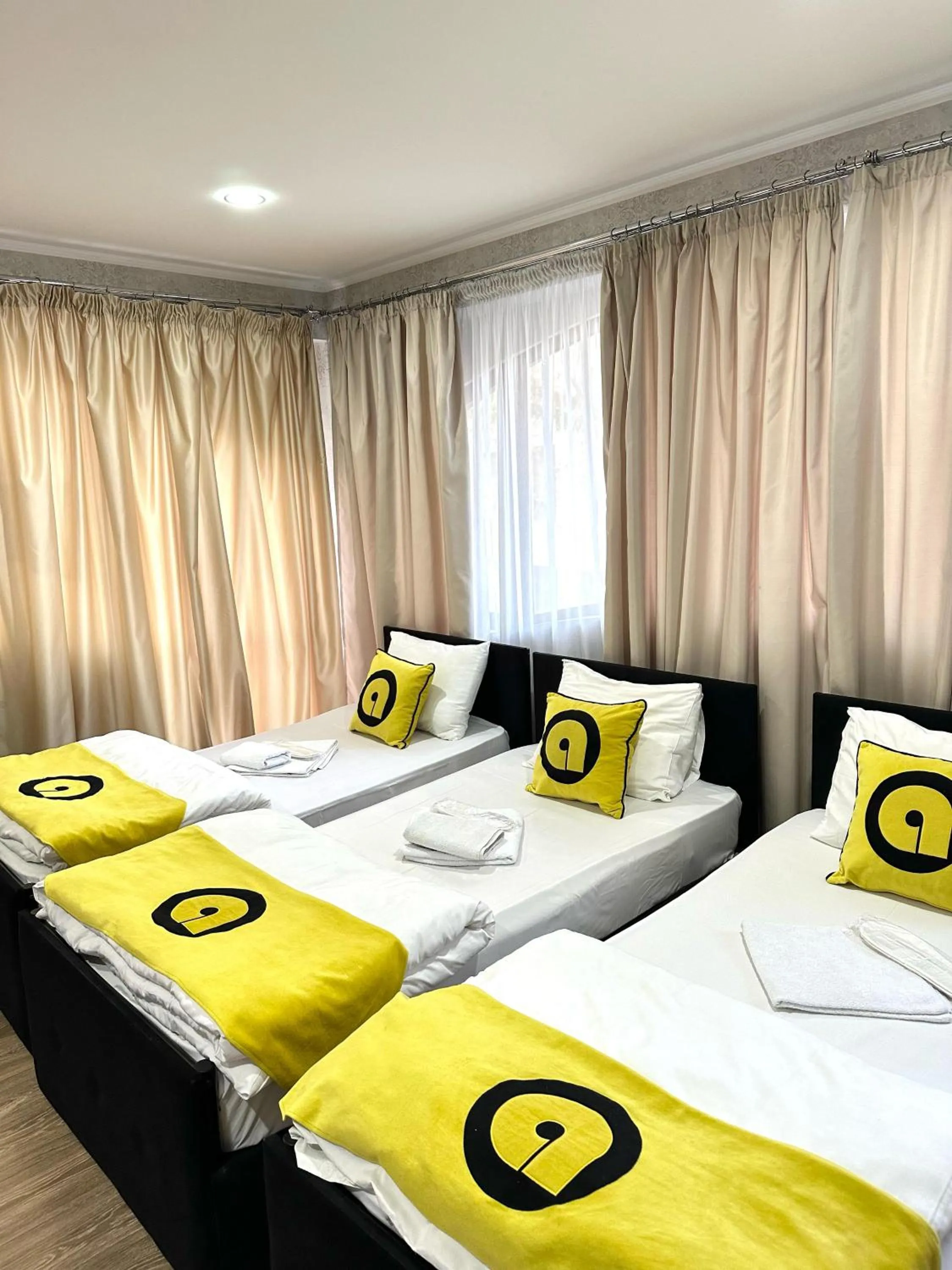 Bed in Hotel Aira Plaza