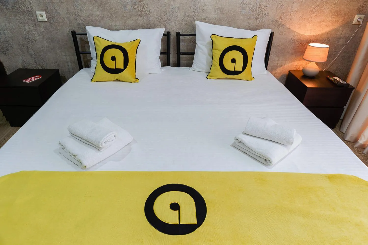 Bed in Hotel Aira Plaza