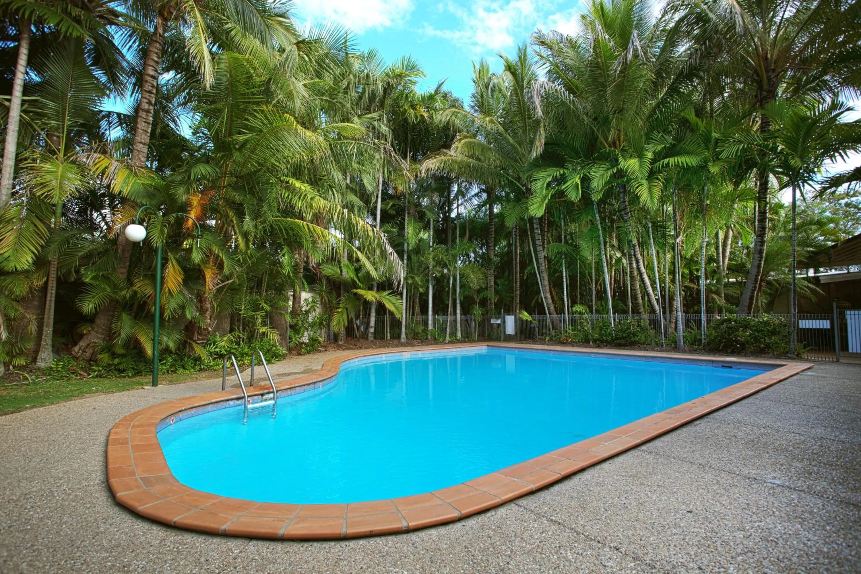 Swimming pool in Discovery Parks - Rockhampton