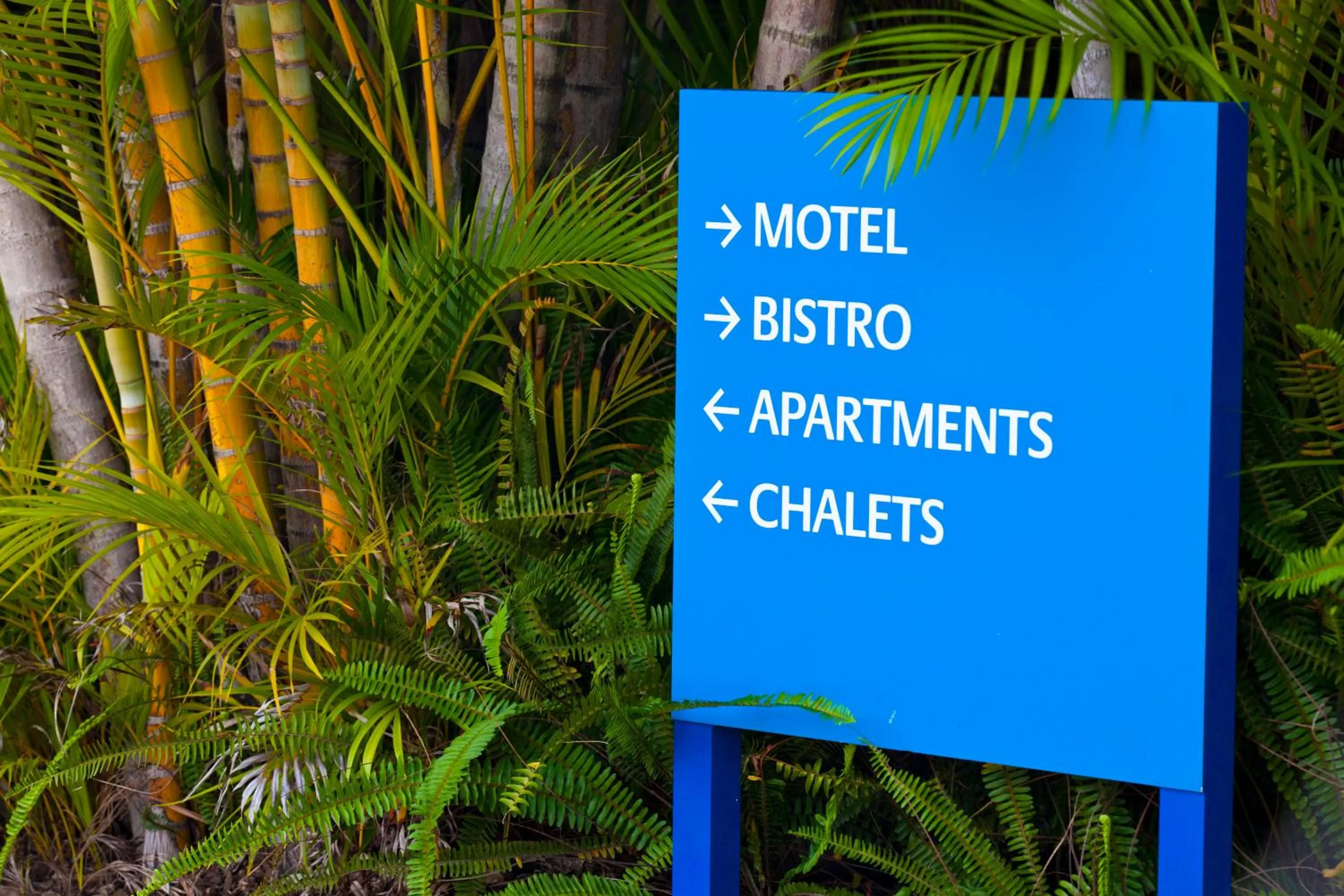 Property logo or sign in Discovery Parks - Rockhampton