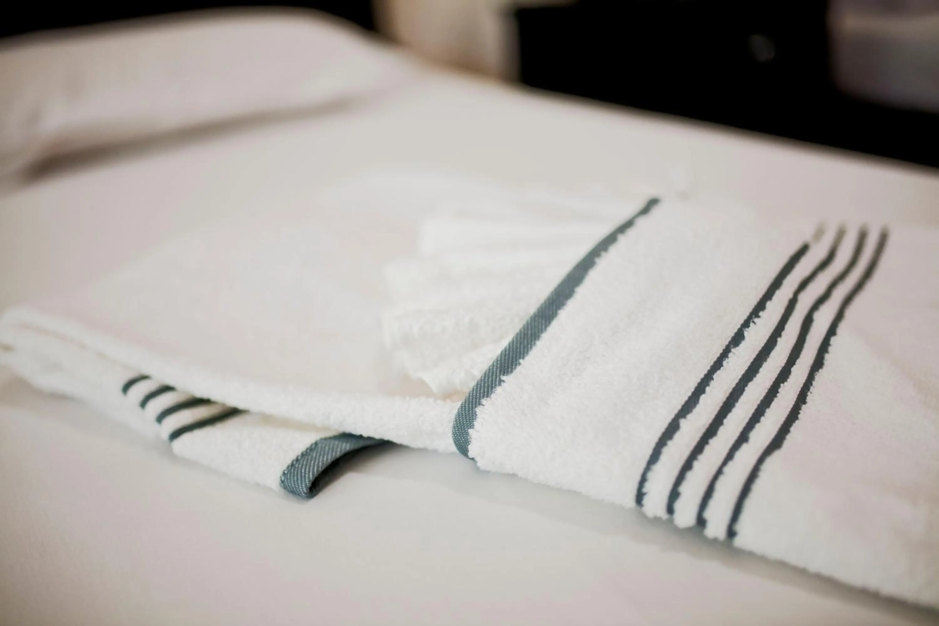 Bathroom, Bed in Kim Khoi Hotel