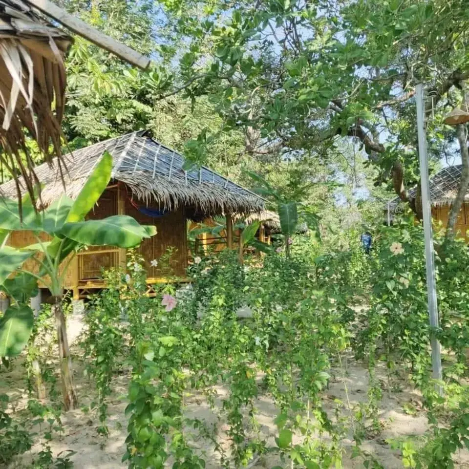 Bamboo Bungalow in Rabbit Bungalow Bamboo Bungalow in Rabbit Bungalow