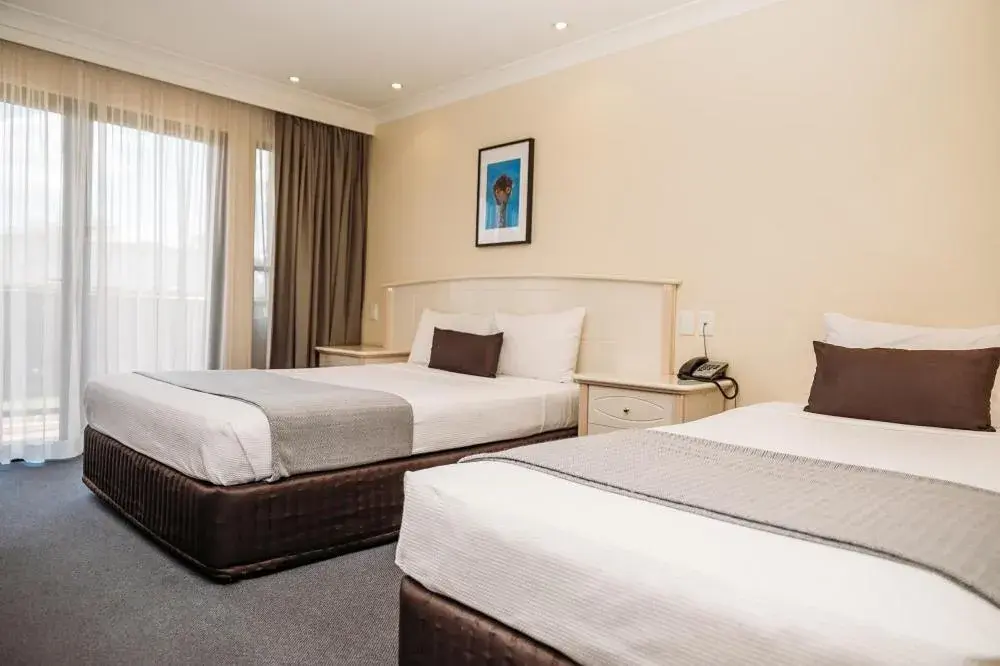 Twin Room with Balcony in Kobbers Motor Inn Twin Room with Balcony in Kobbers Motor Inn