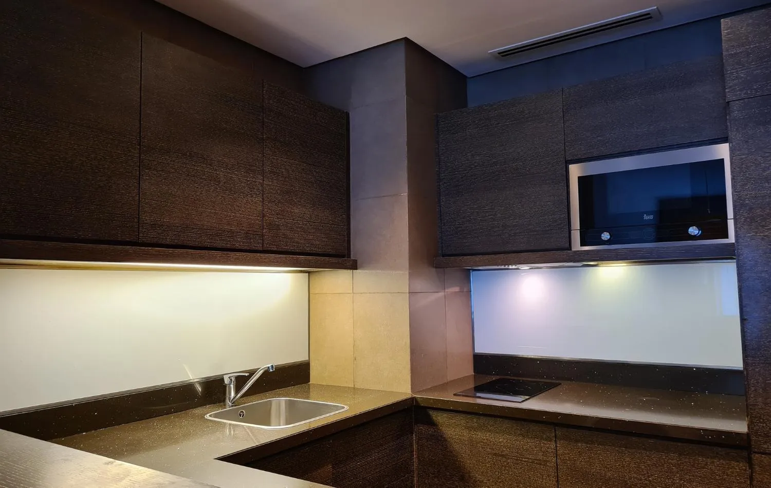 Kitchen or kitchenette in Four Points by Sheraton Al Ain