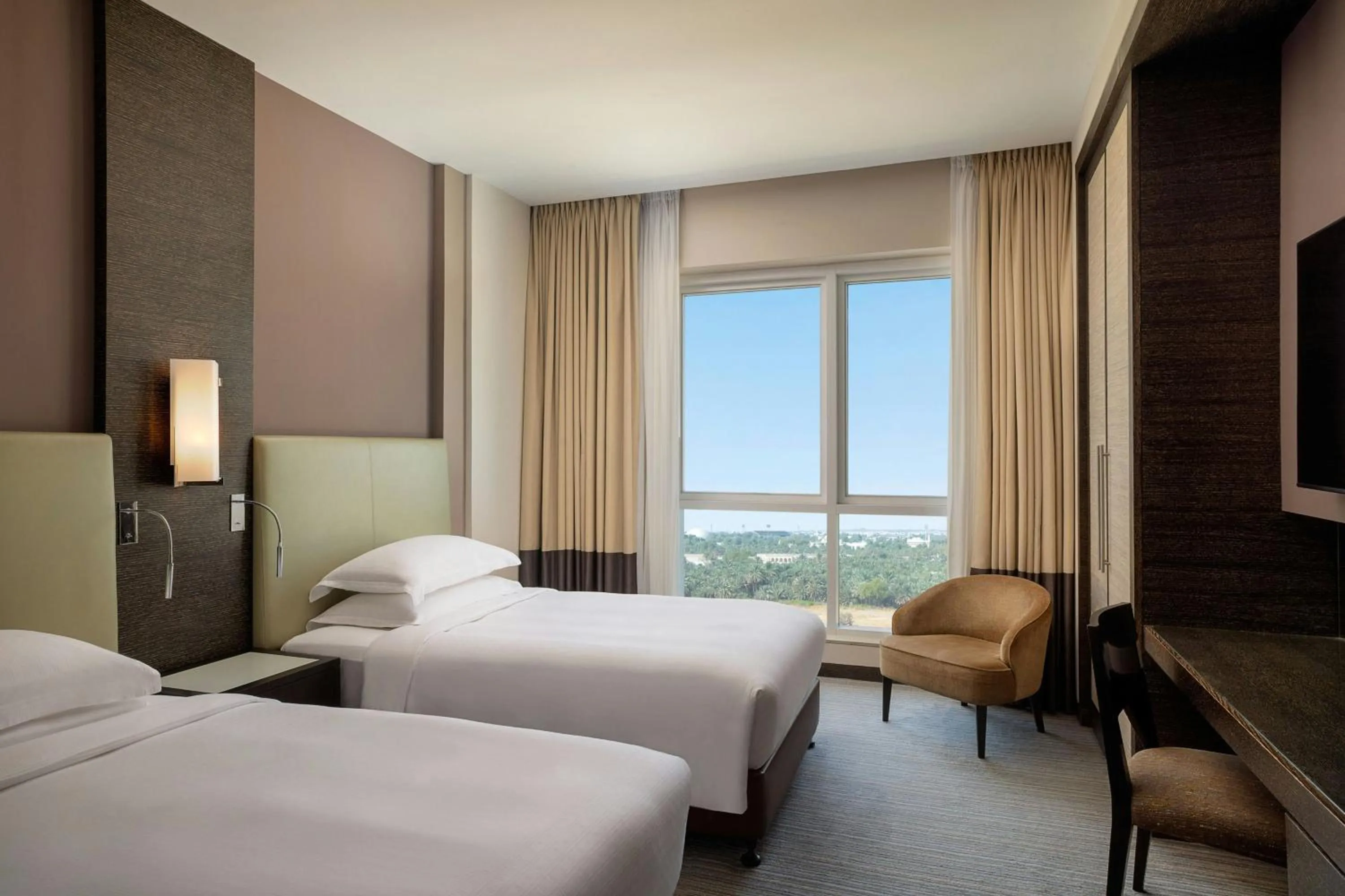 Bedroom, Bed in Four Points by Sheraton Al Ain