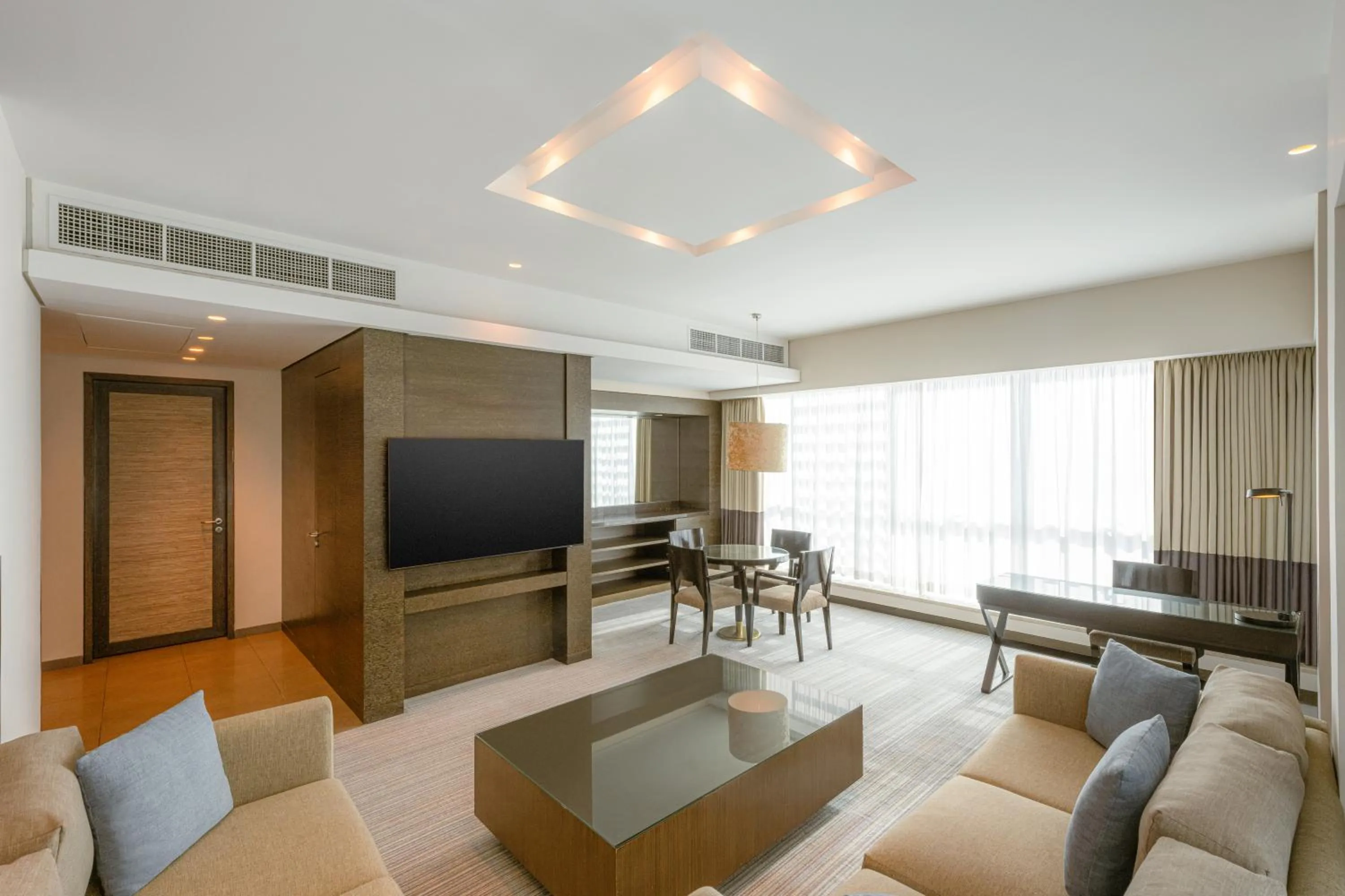 Living room in Four Points by Sheraton Al Ain