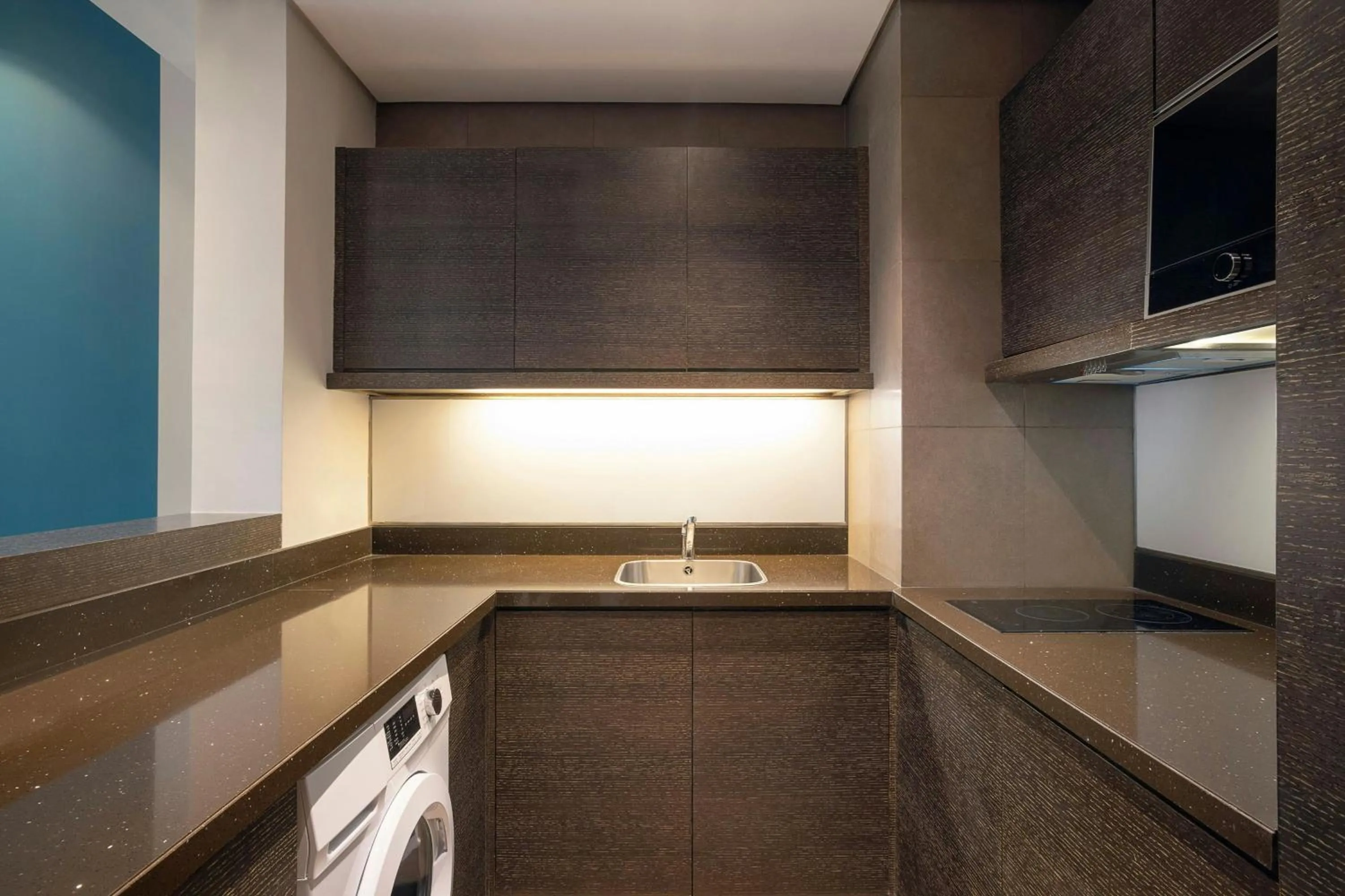 Kitchen or kitchenette in Four Points by Sheraton Al Ain