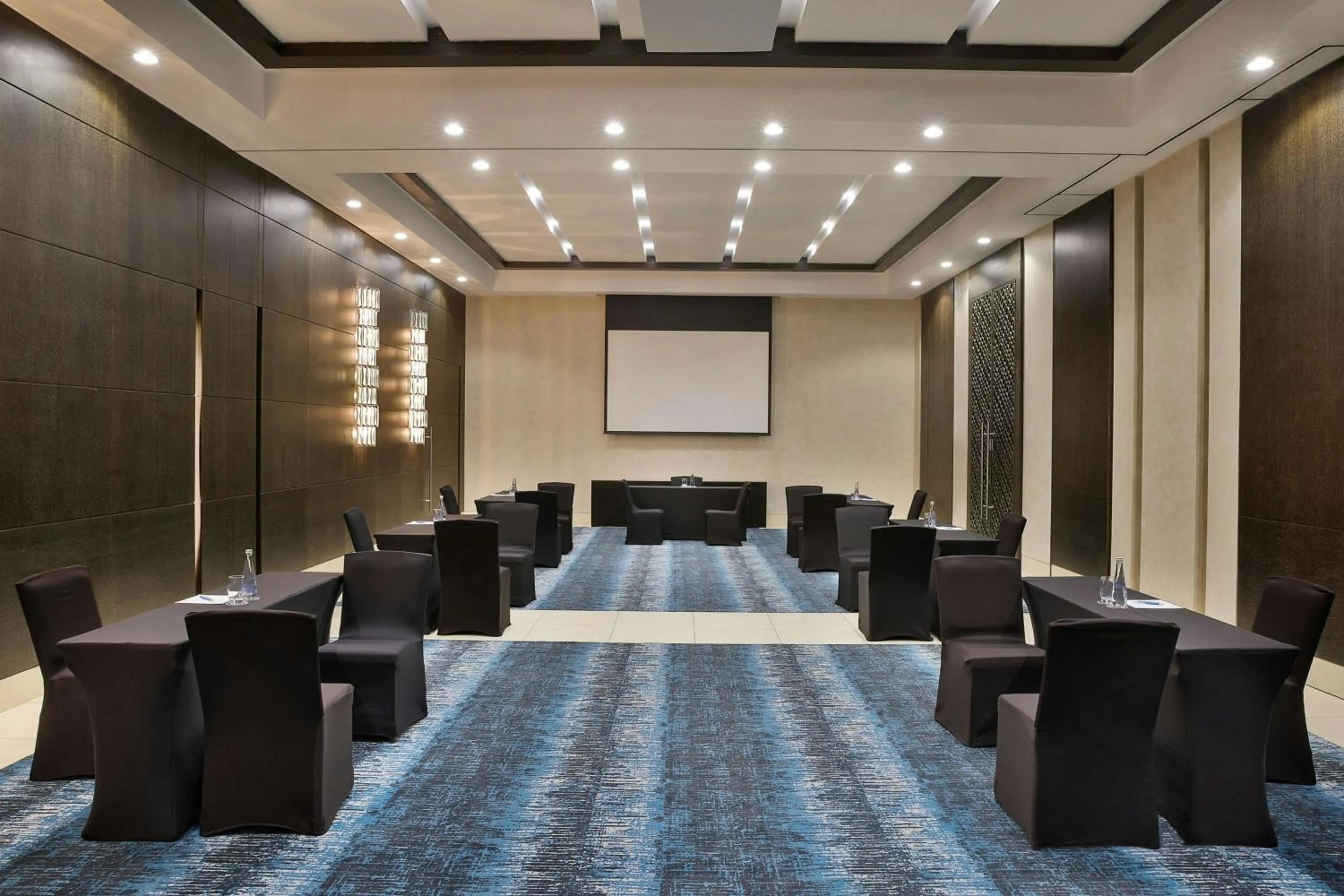 Meeting/conference room in Four Points by Sheraton Al Ain